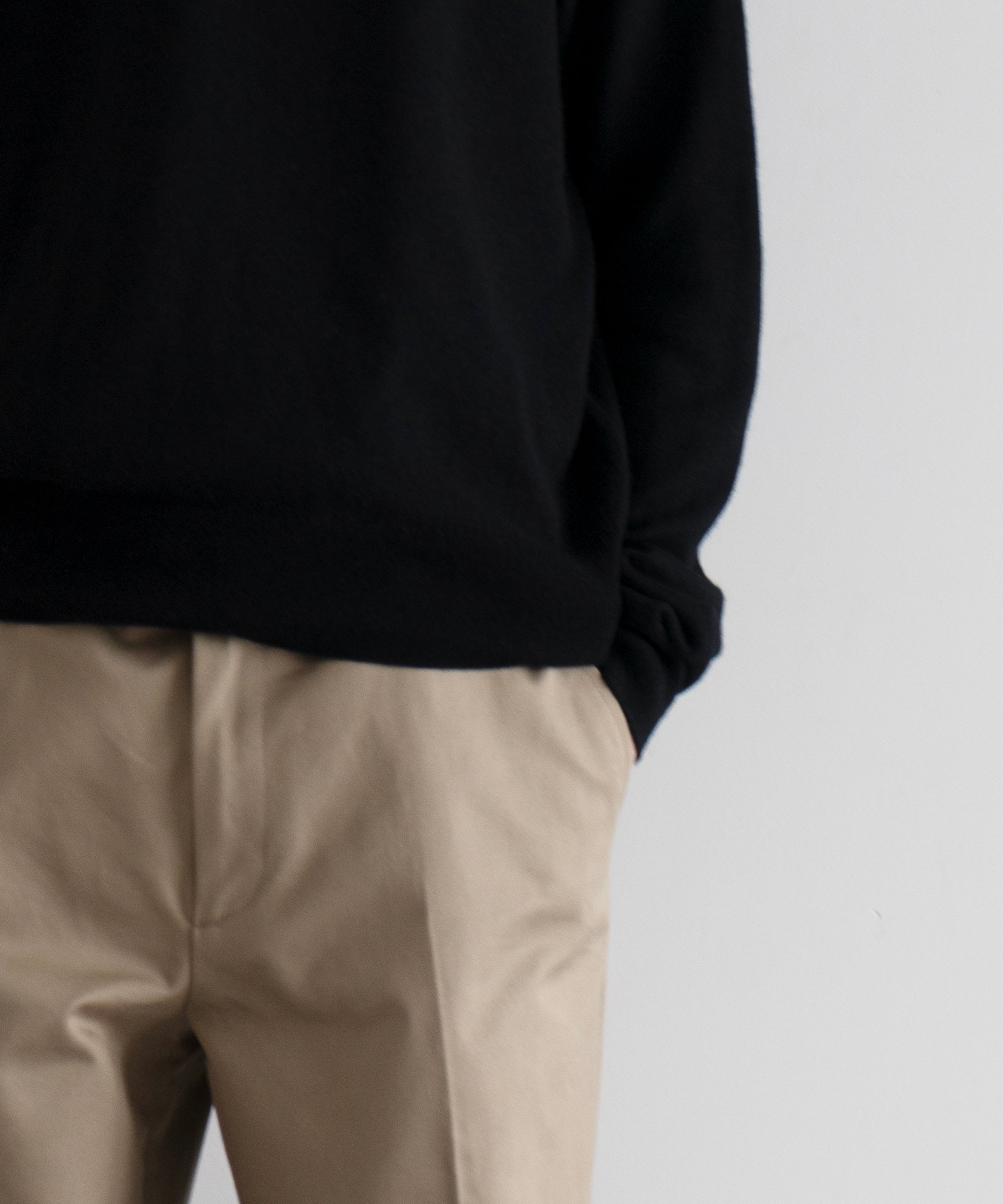 AURALEE Super fine cashmere silk knit v-neck "BLACK"