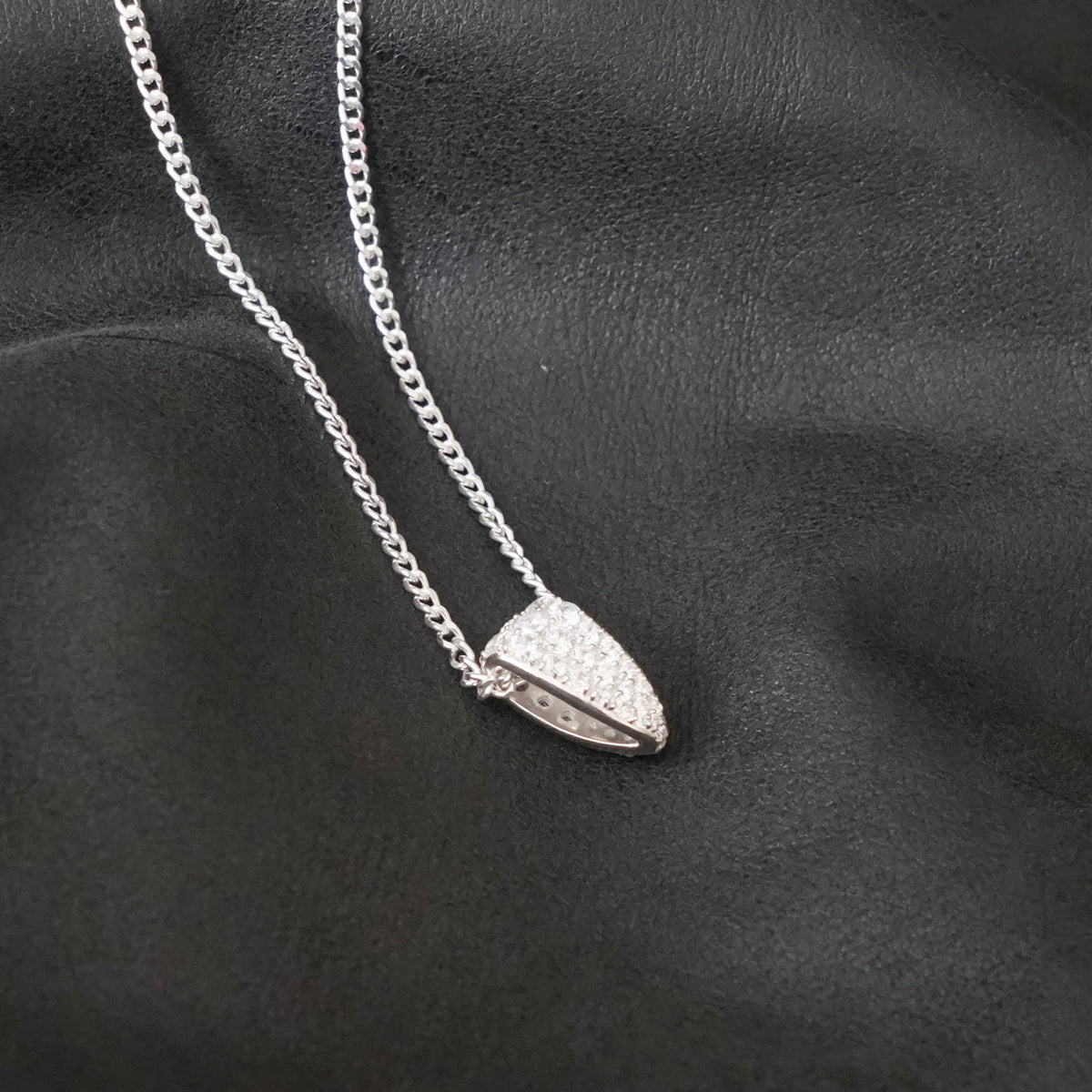 SHRINE【シュライン】bail necklace 