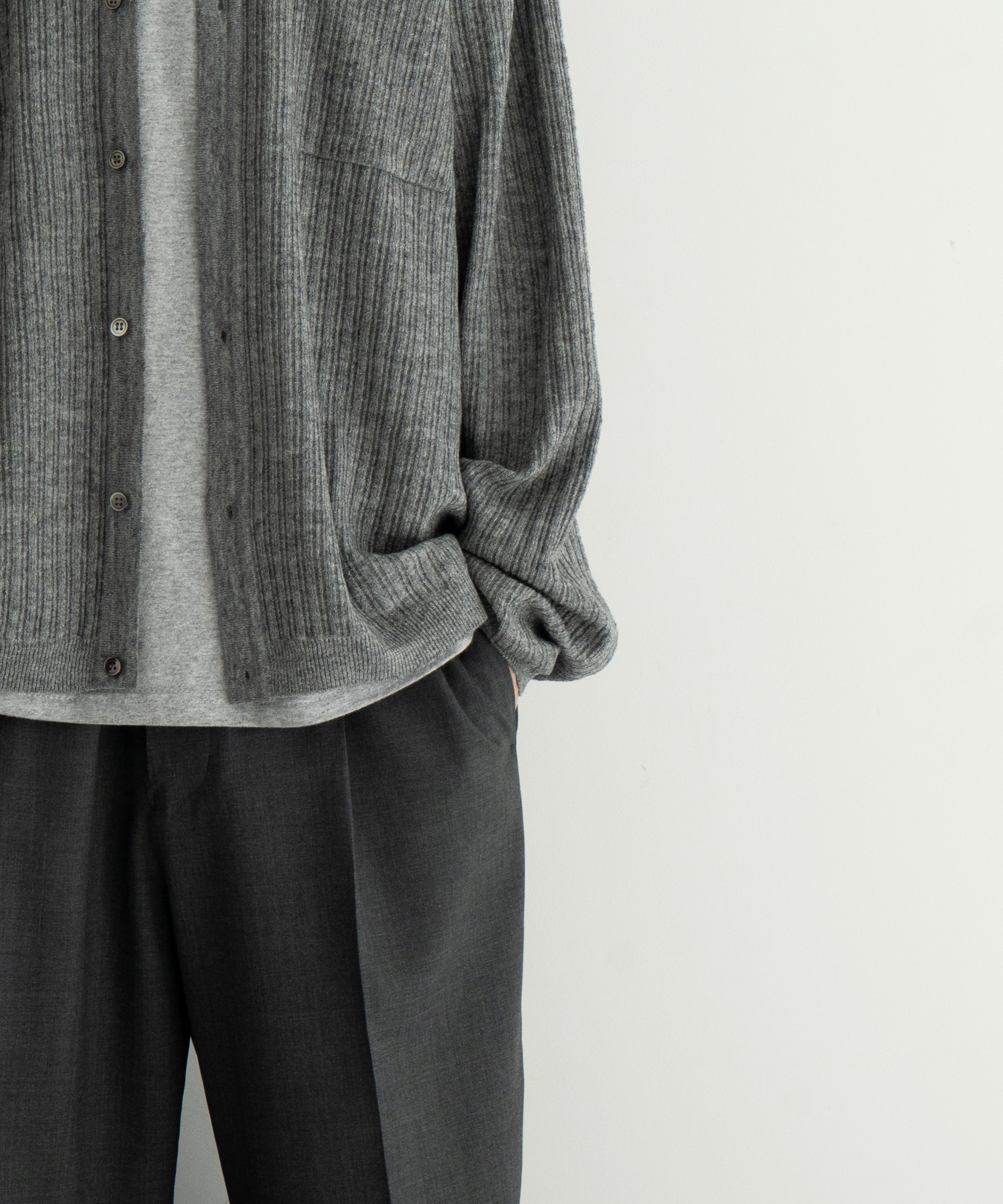 crepuscule Crepe knit shirt "GRAY"