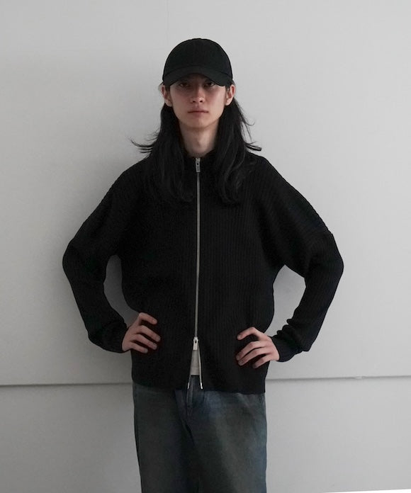 sulvam HIGH NECK ZIP UP KNIT "BLACK"