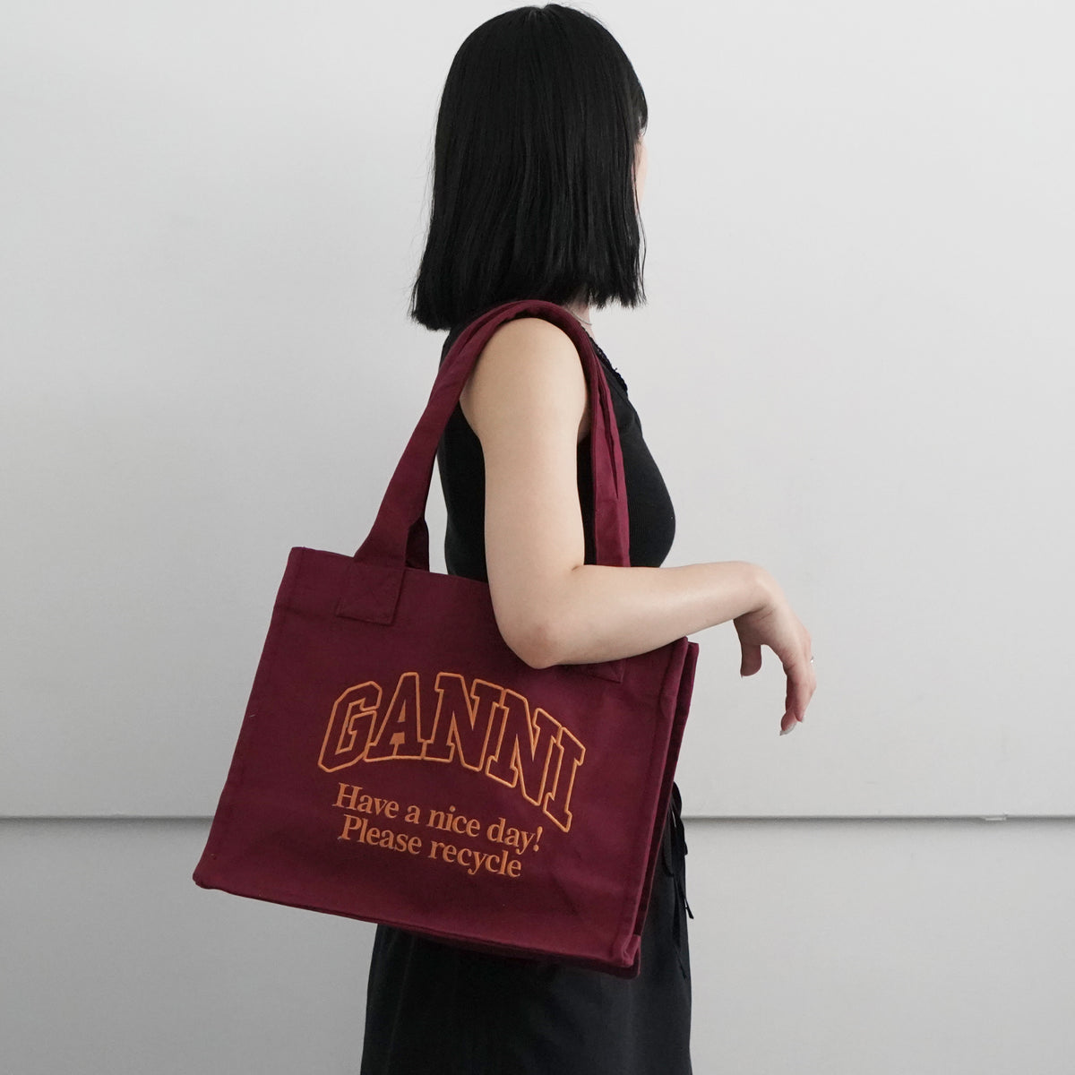 GANNI ガニー ショルダーバッグ トートバッグ Medium イタリア