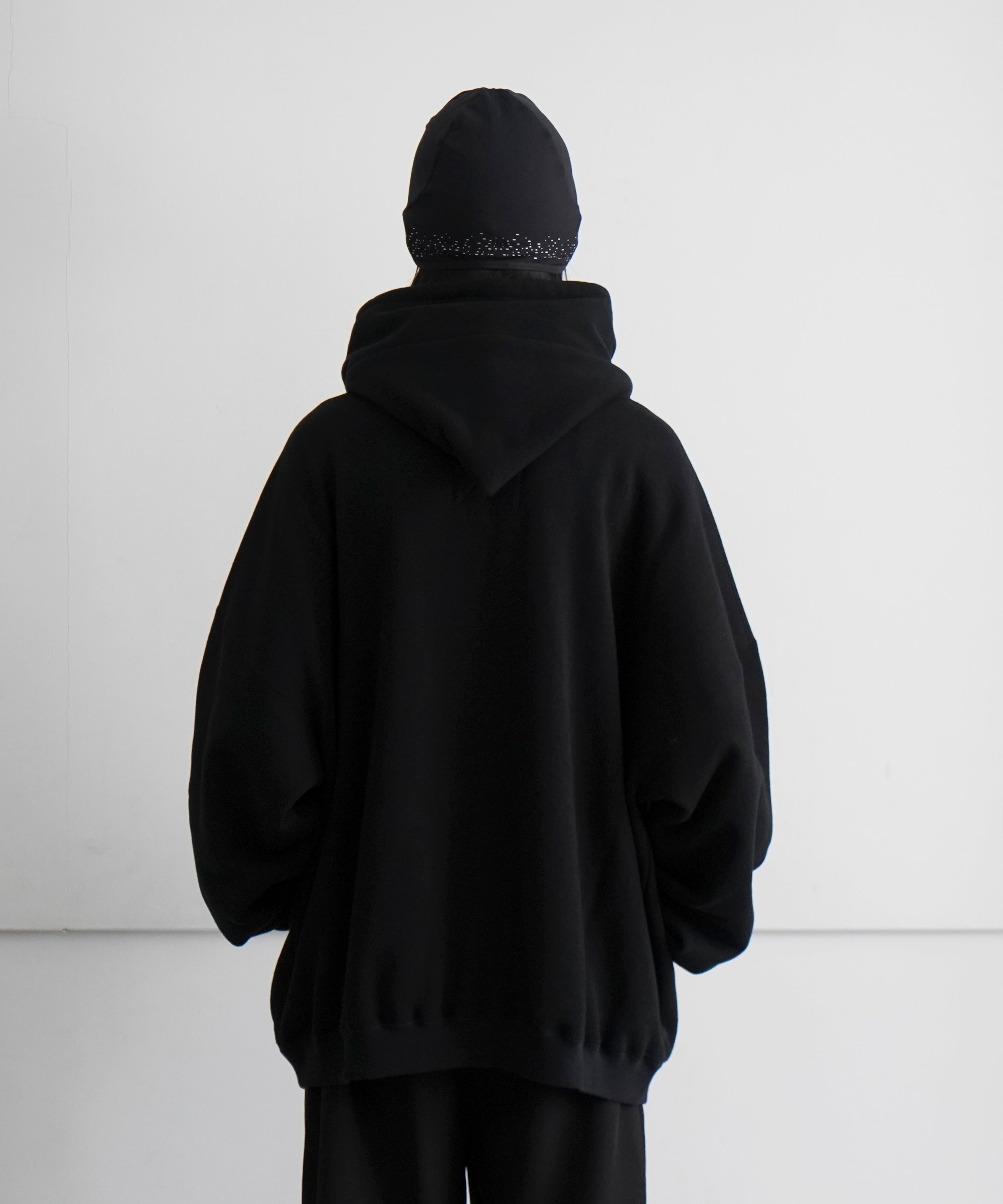 SOSHIOTSUKI HIKOSA HOODIE "BLACK"