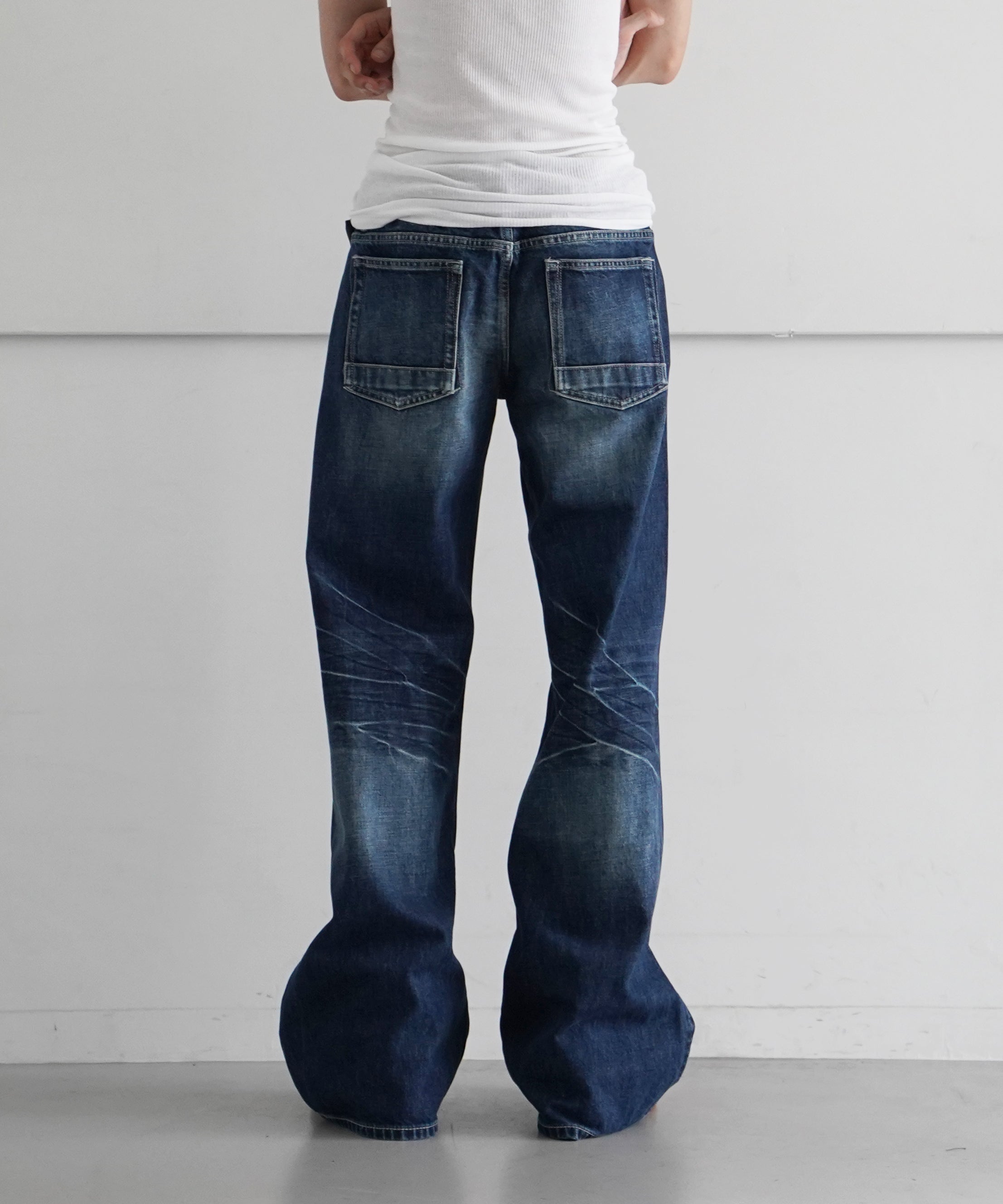 FAX COPY EXPRESS The Wide denim in Dark wash 