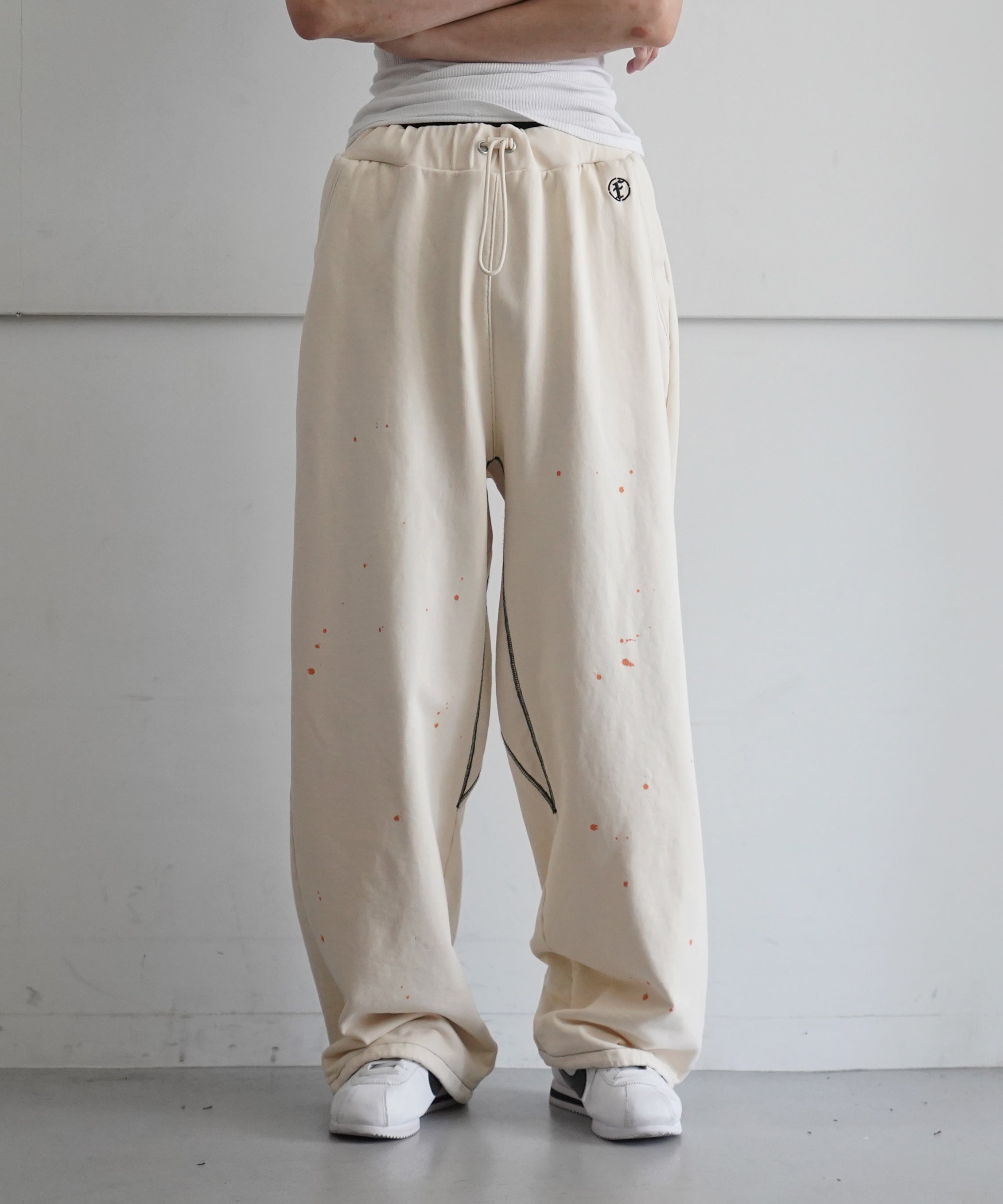 FAKE AS FLOWERS AGED BAGGY SWEAT PANTS 