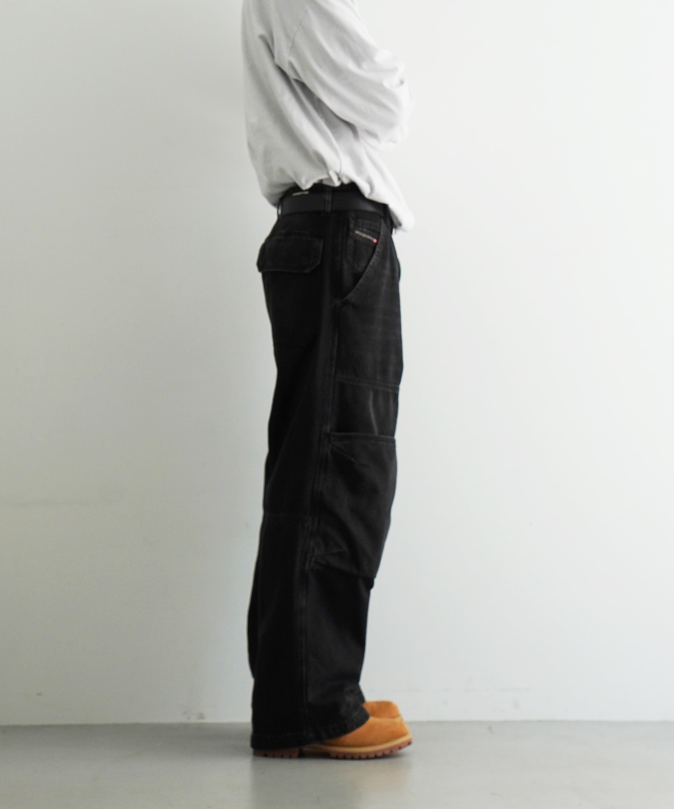 DIESEL【ディーゼル】relaxed jeans d-shift 