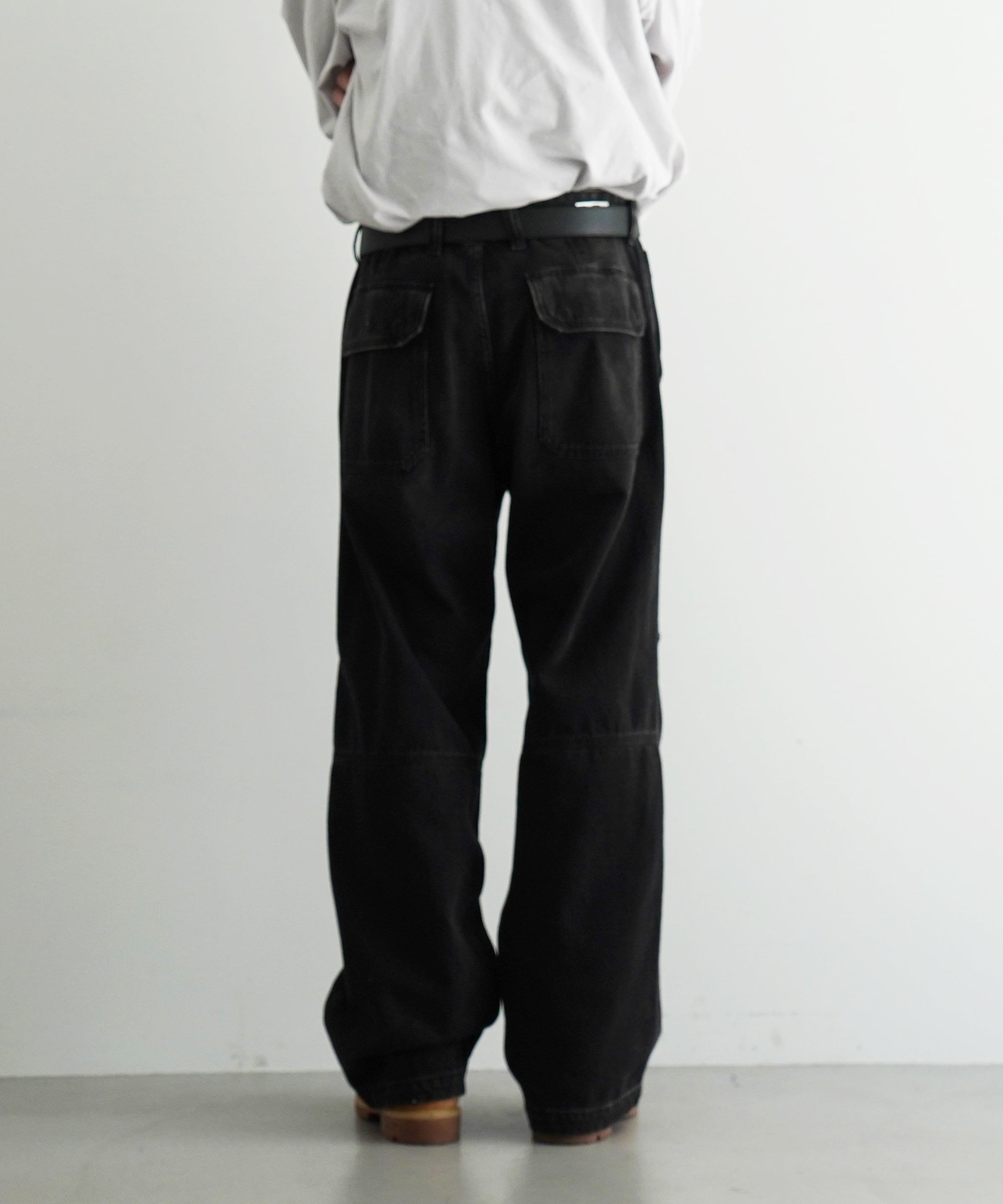 DIESEL Relaxed Jeans D-Shift "BLACK"