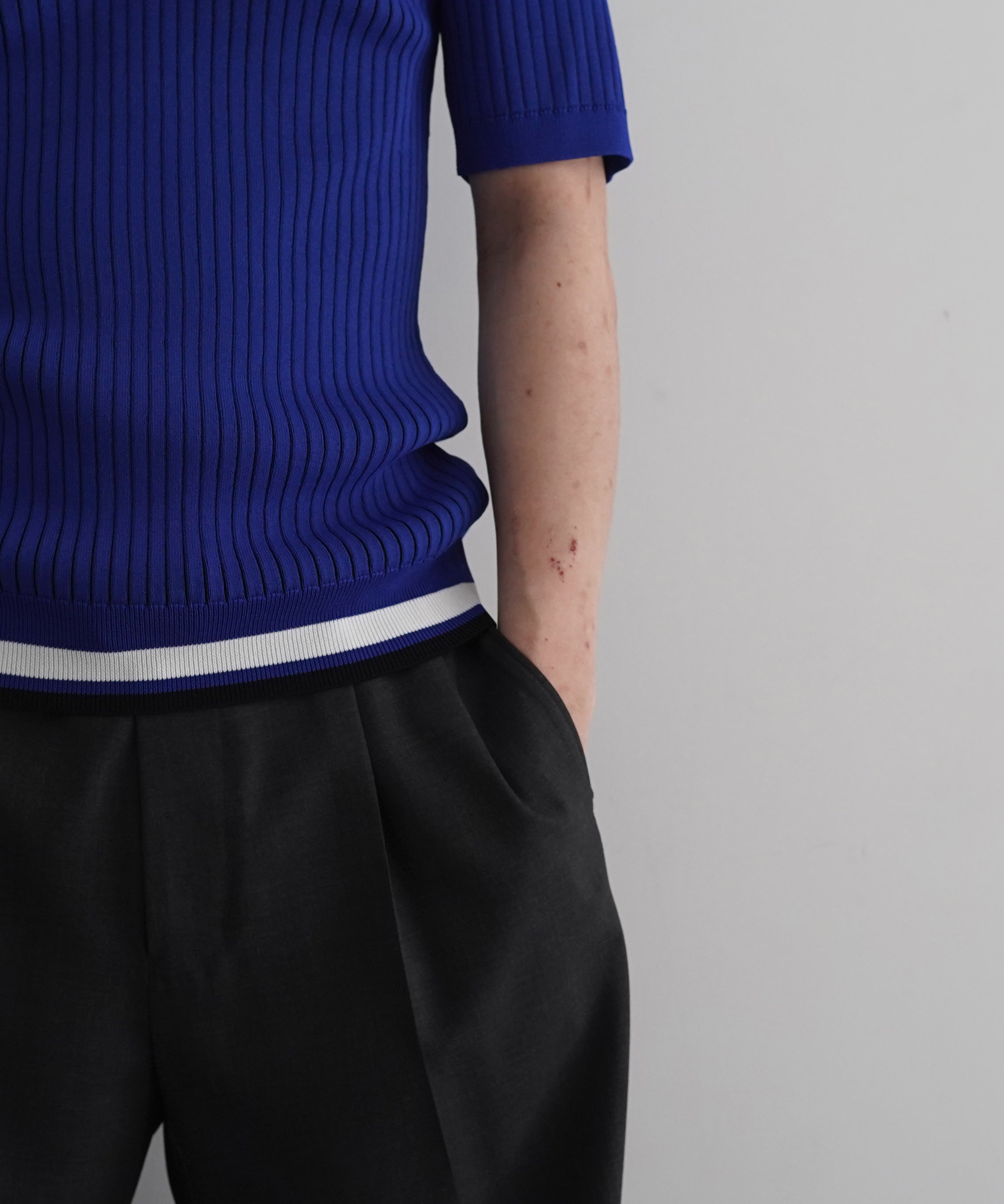 entire studios Ribbed polo "COBALT"