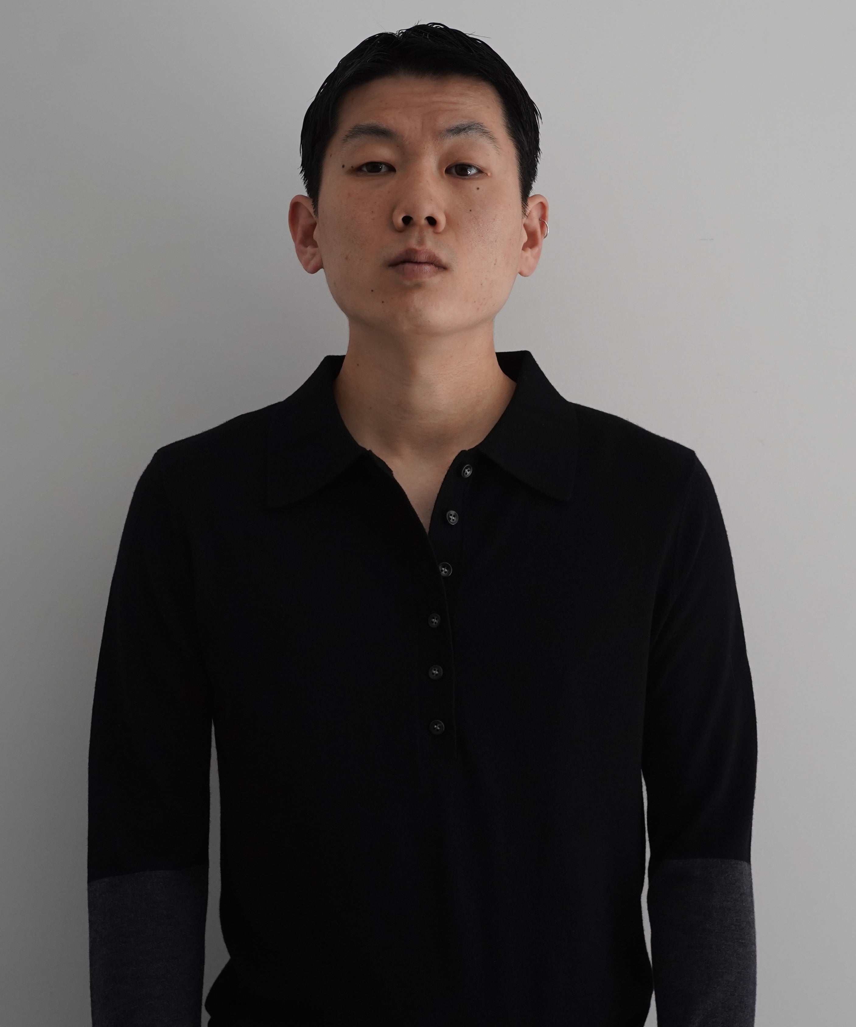 entire studios Split sleeve polo "MATTER"