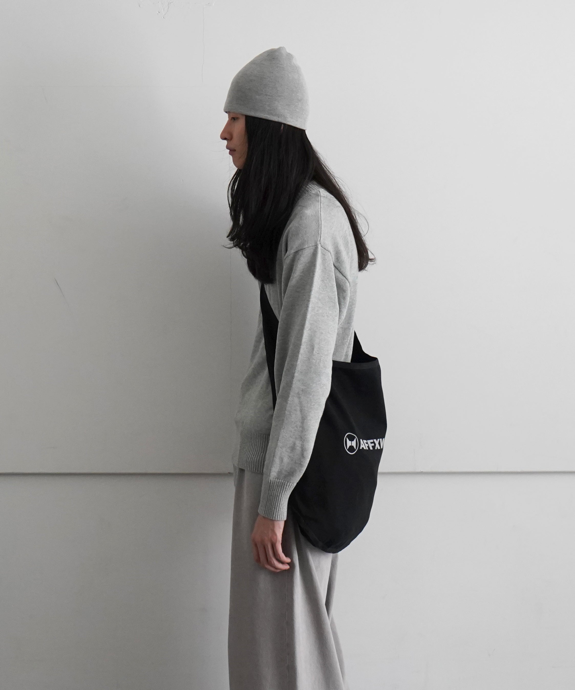 AFFX WRKS CIRCULAR BAG "BLACK"