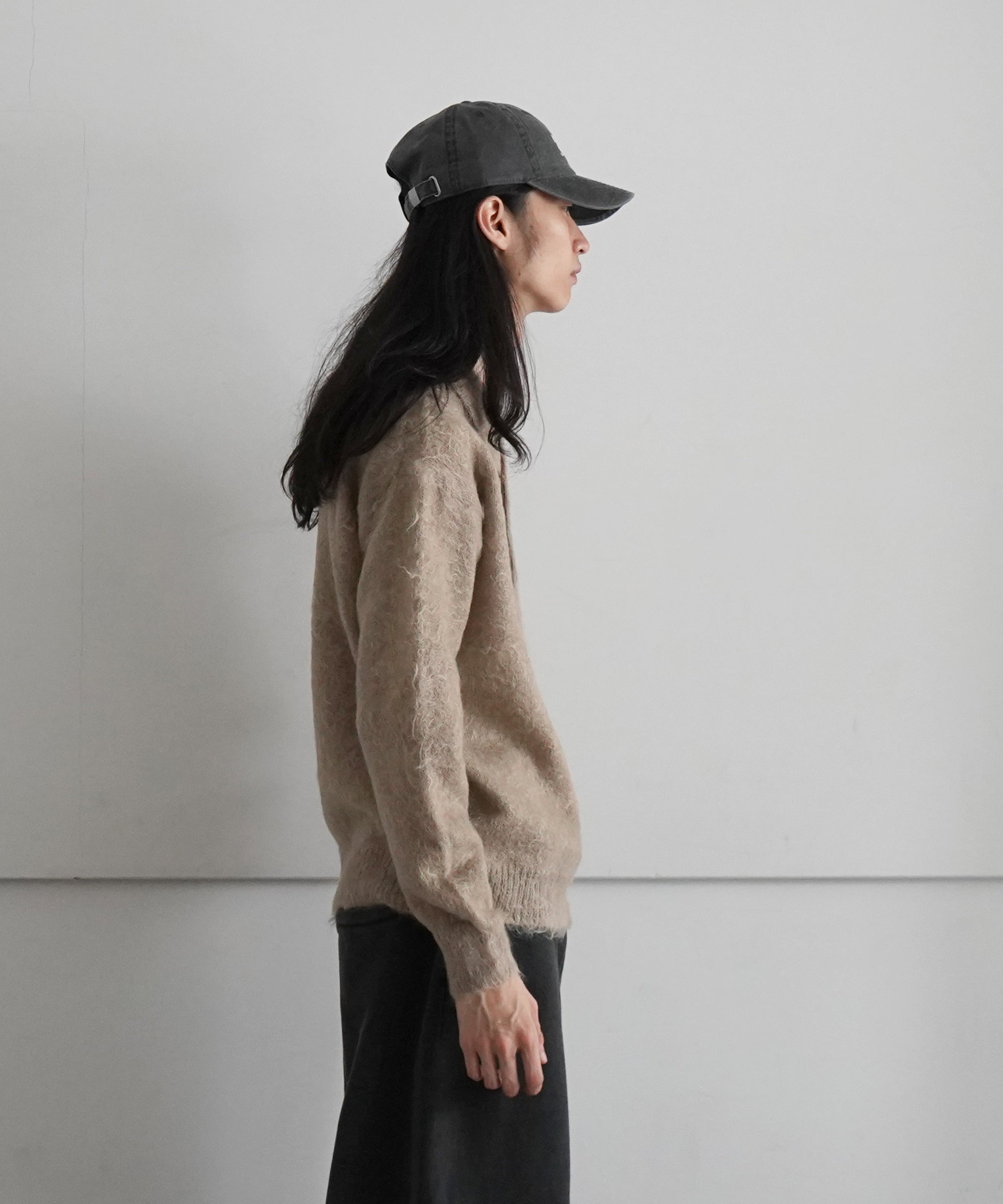 AURALEE BRUSHED SUPER KID MOHAIR KNIT POLO "GRAY BEIGE"