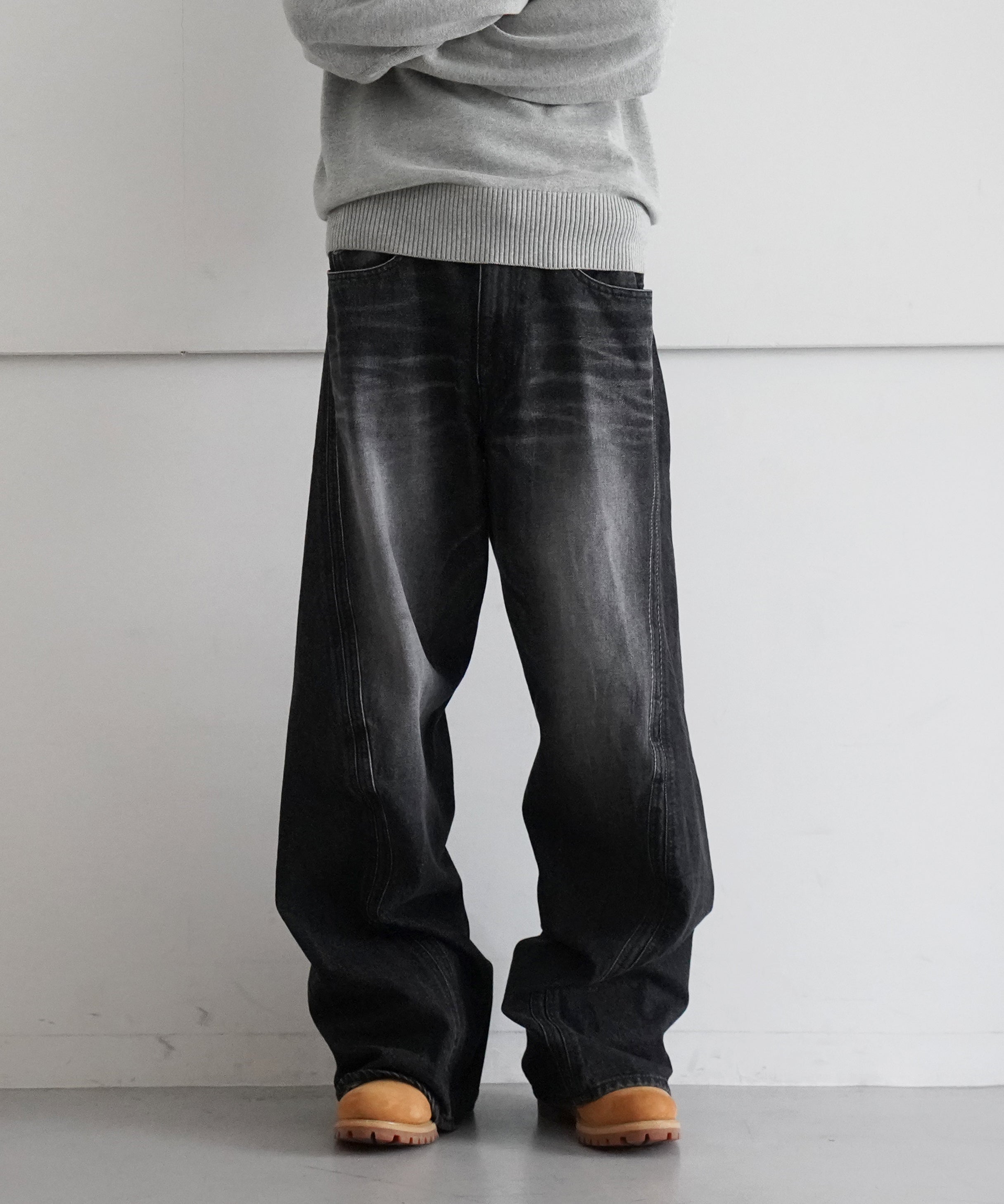 o別注 NVRFRGT 3D TWISTED WIDE LEG