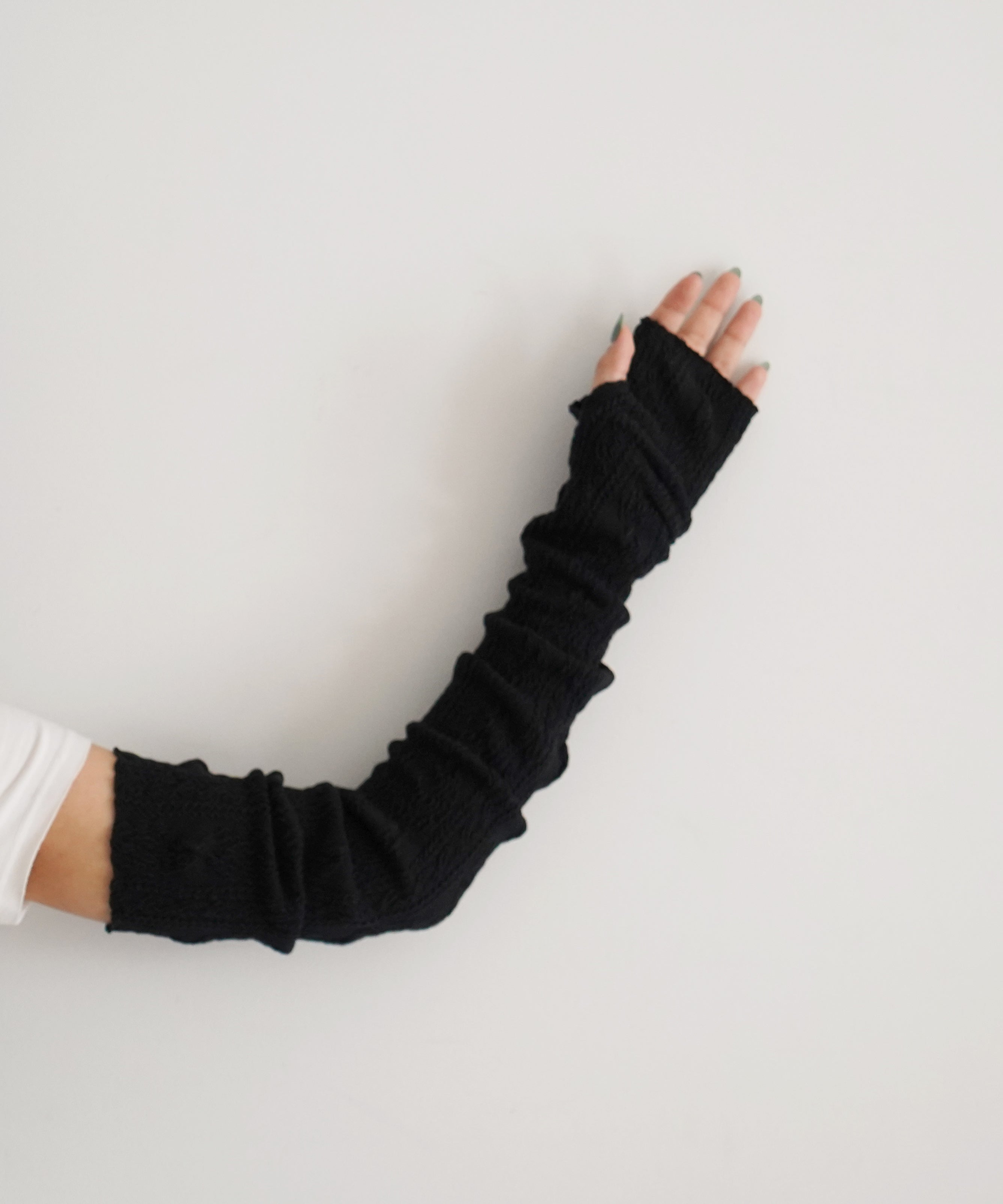 kotohayokozawa SHRUNK - KNIT ARM COVER "BLACK"