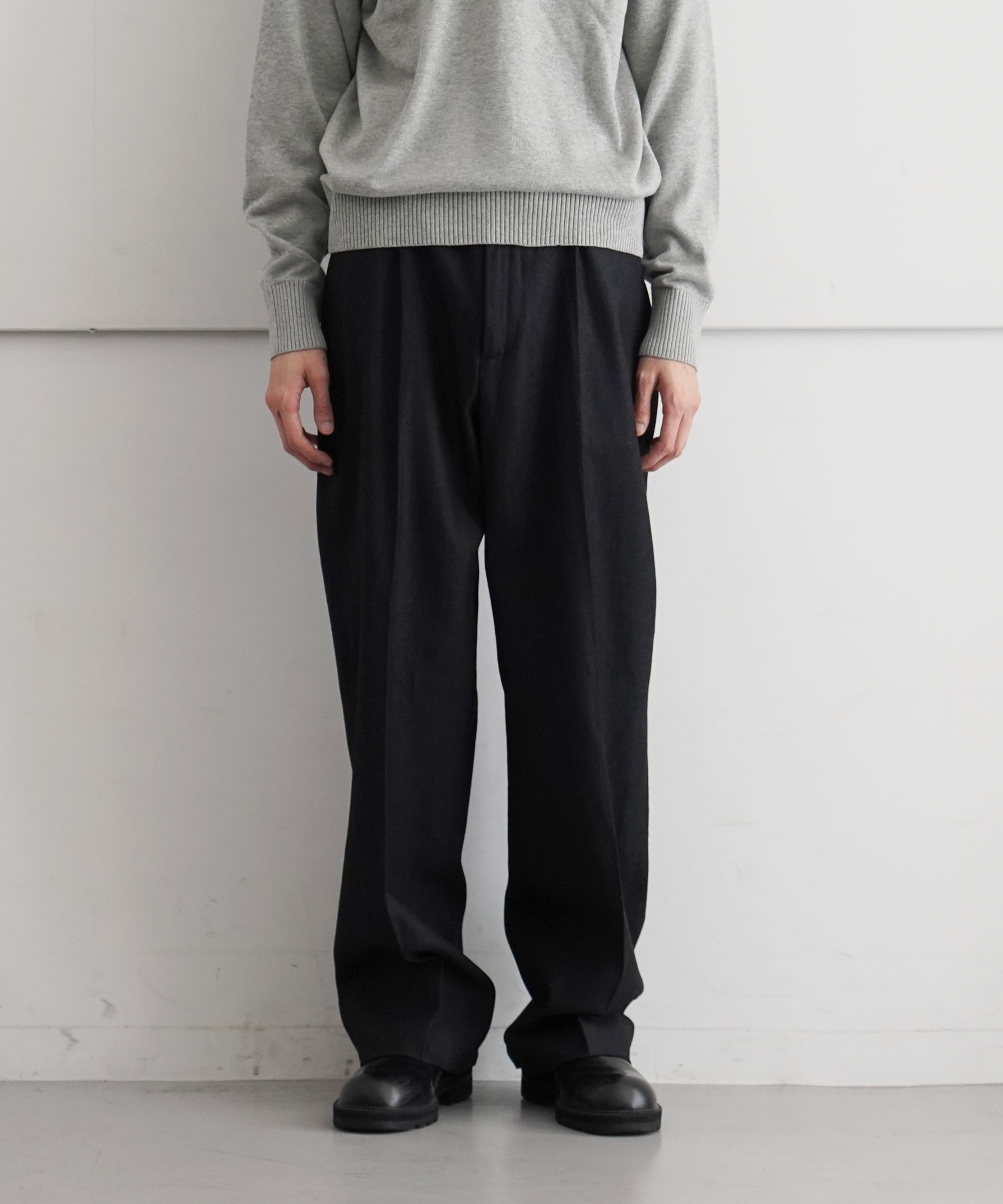 OUR LEGACY BORROWED CHINO "DRAPING BLACK CANVAS"