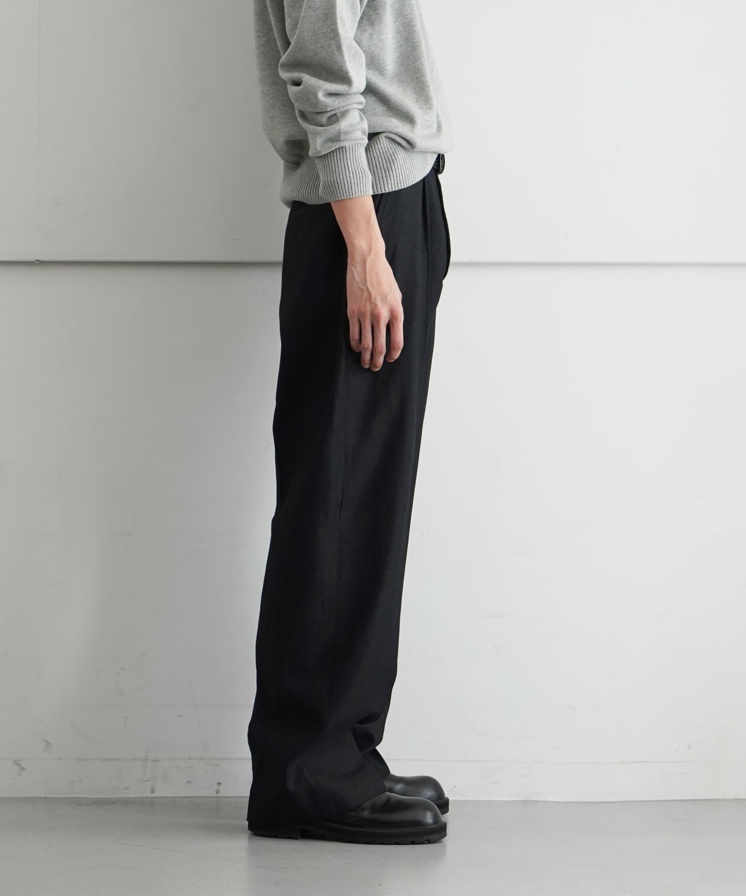 OUR LEGACY BORROWED CHINO "DRAPING BLACK CANVAS"