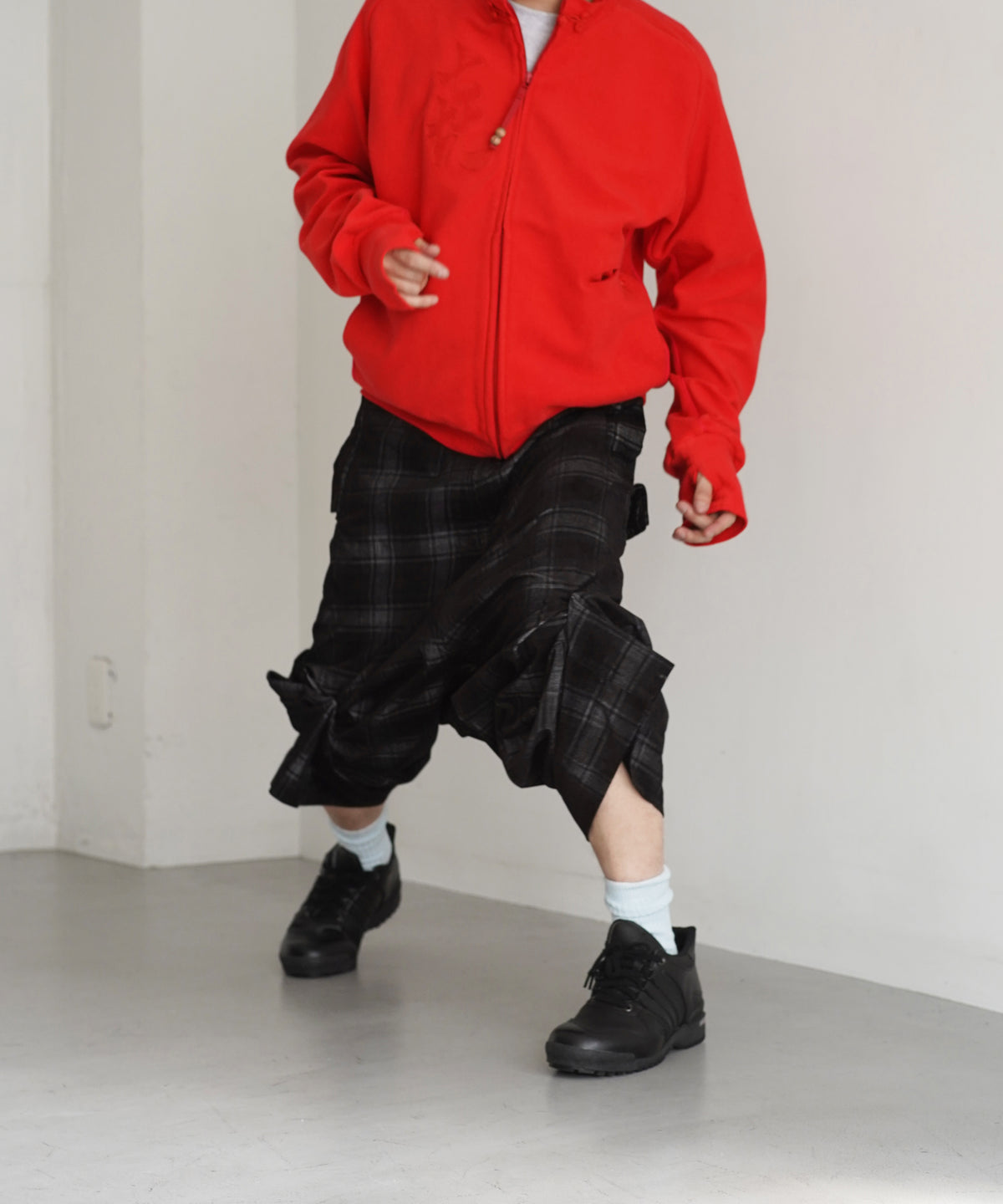 JIAN YE Morph yi pants "BLACK CHECK"