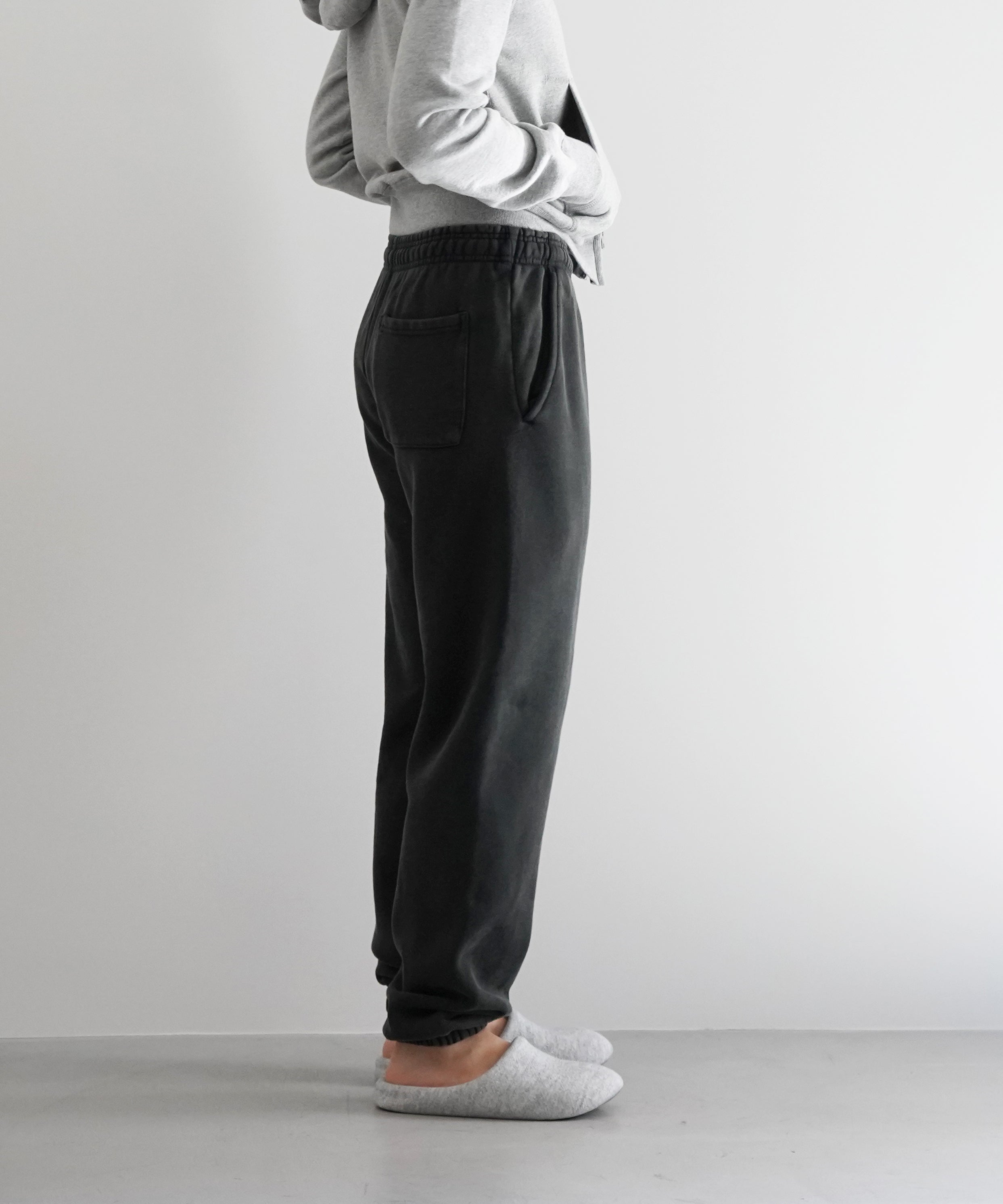 ENTIRE STUDIOS HEAVY SWEATPANT "WASHED BLACK"