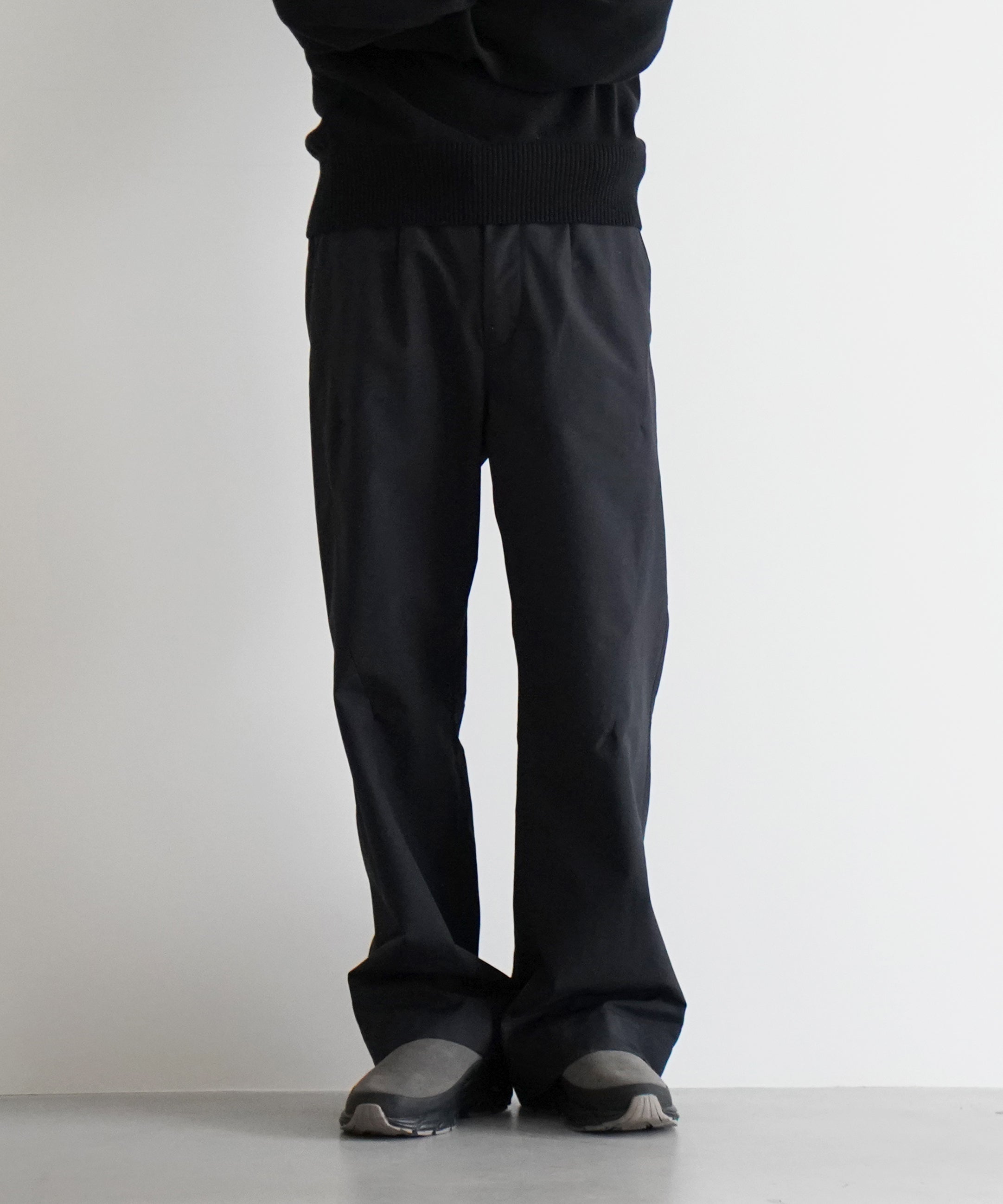 Call BACK ZIP TROUSERS 