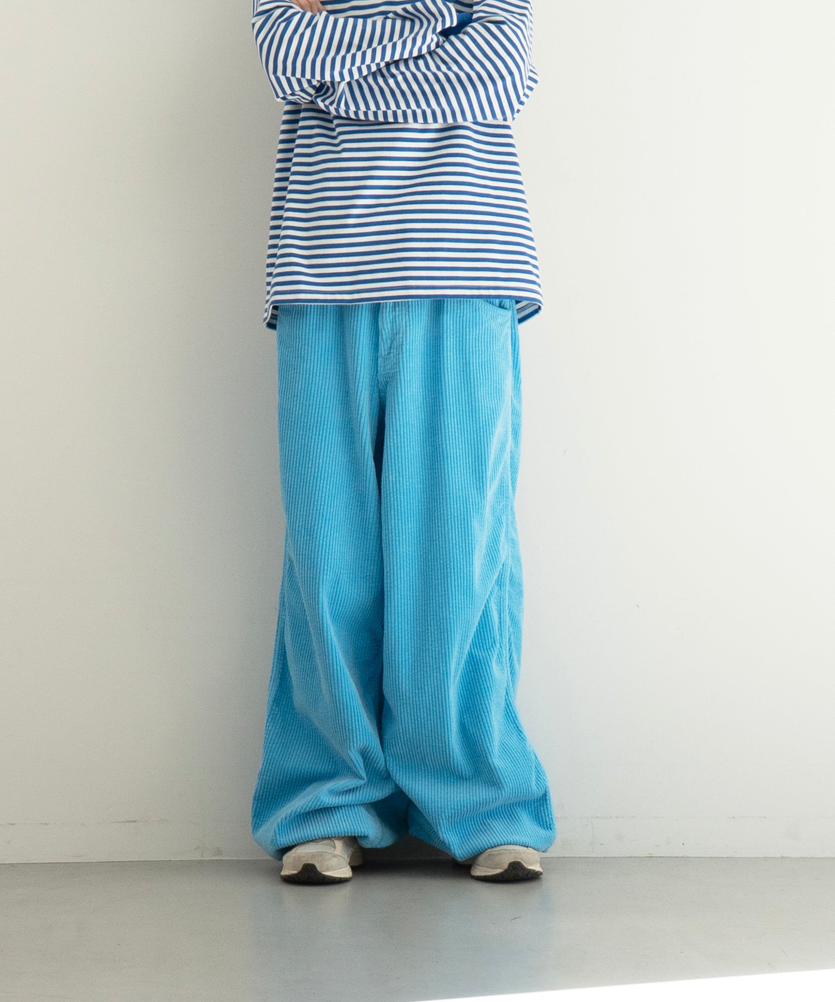 KAIKO Colored corduroy wide pants 
