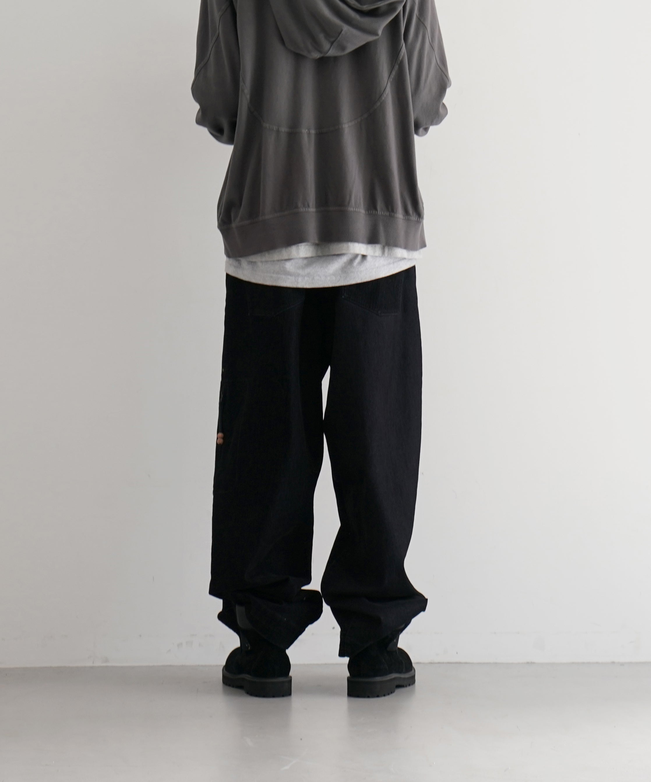 JIAN YE【ジェンイェ】 Basic unit 04 (frocky) ”BLACK”｜O WEB STORE