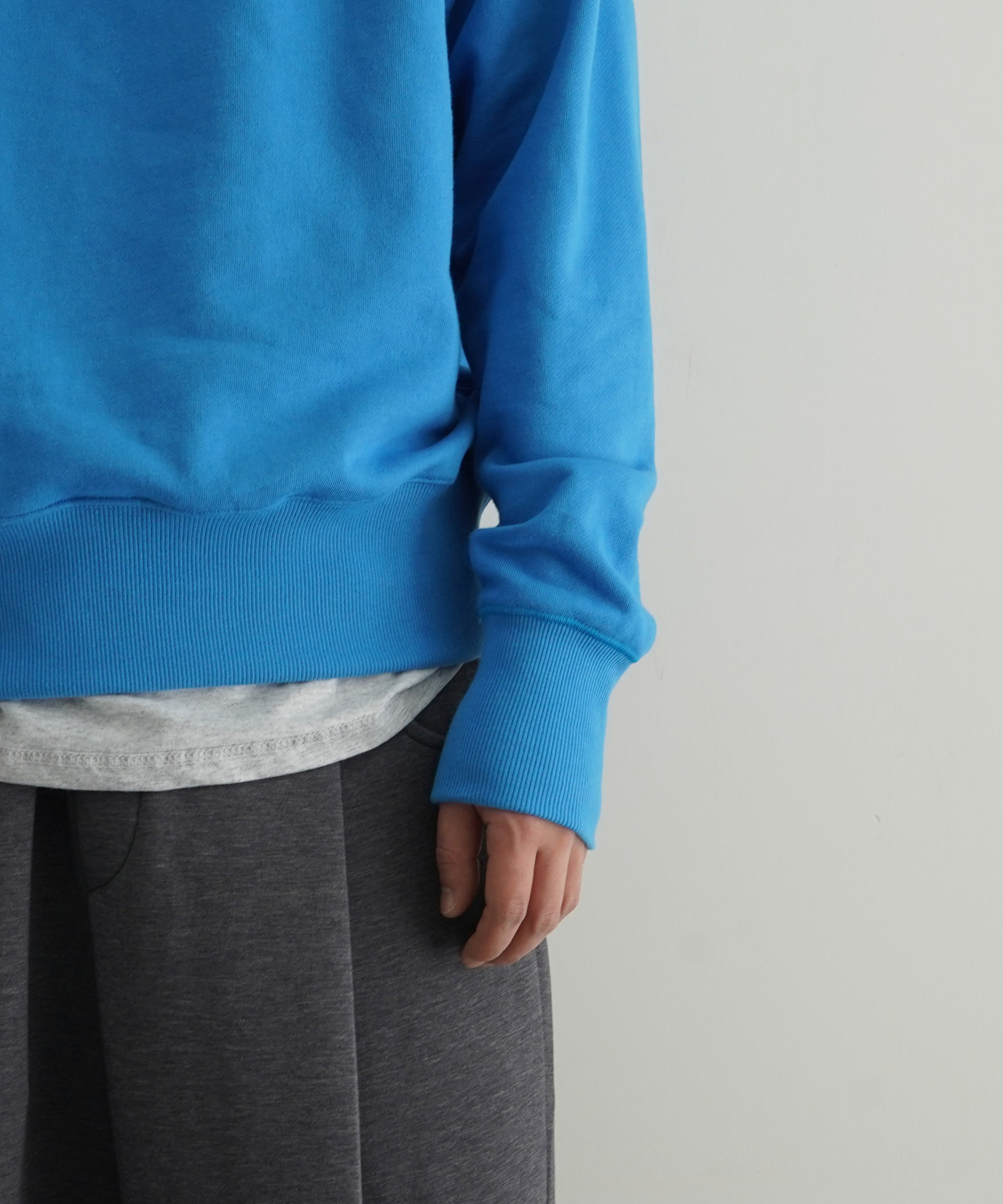 OLD FOLK HOUSE Plain sweatshirt "BLUE"