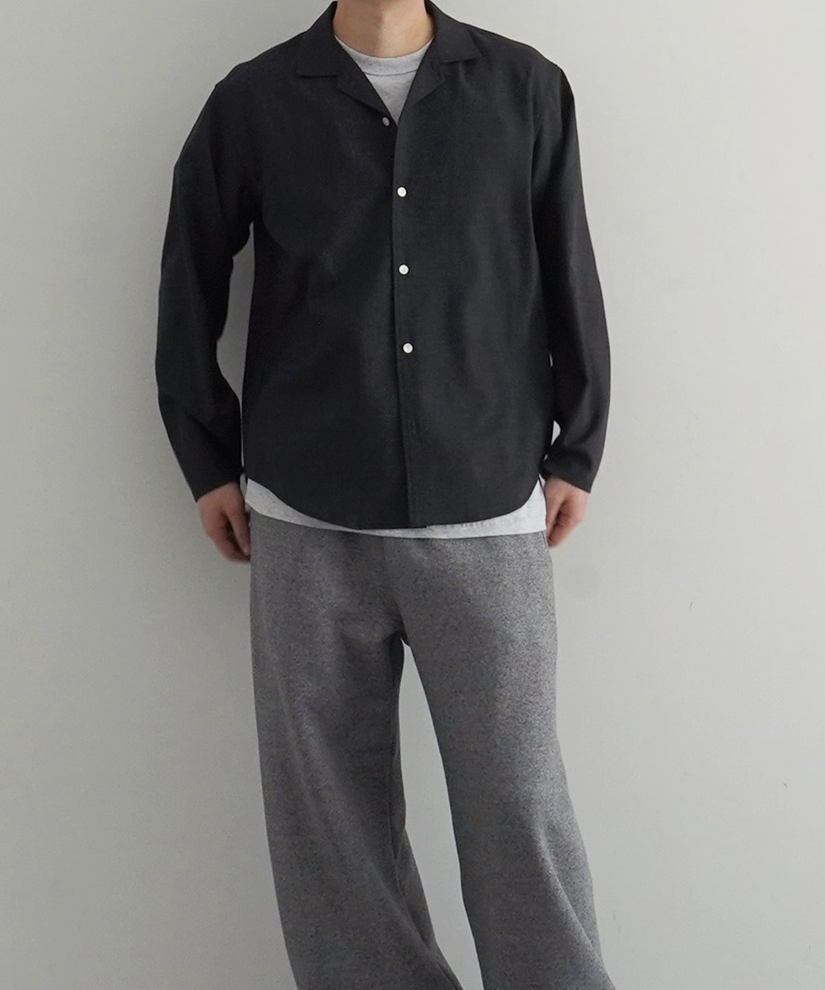 OLD FOLK HOUSE Wool lounge shirt "WHITE & NAVY (GINGHAM)"