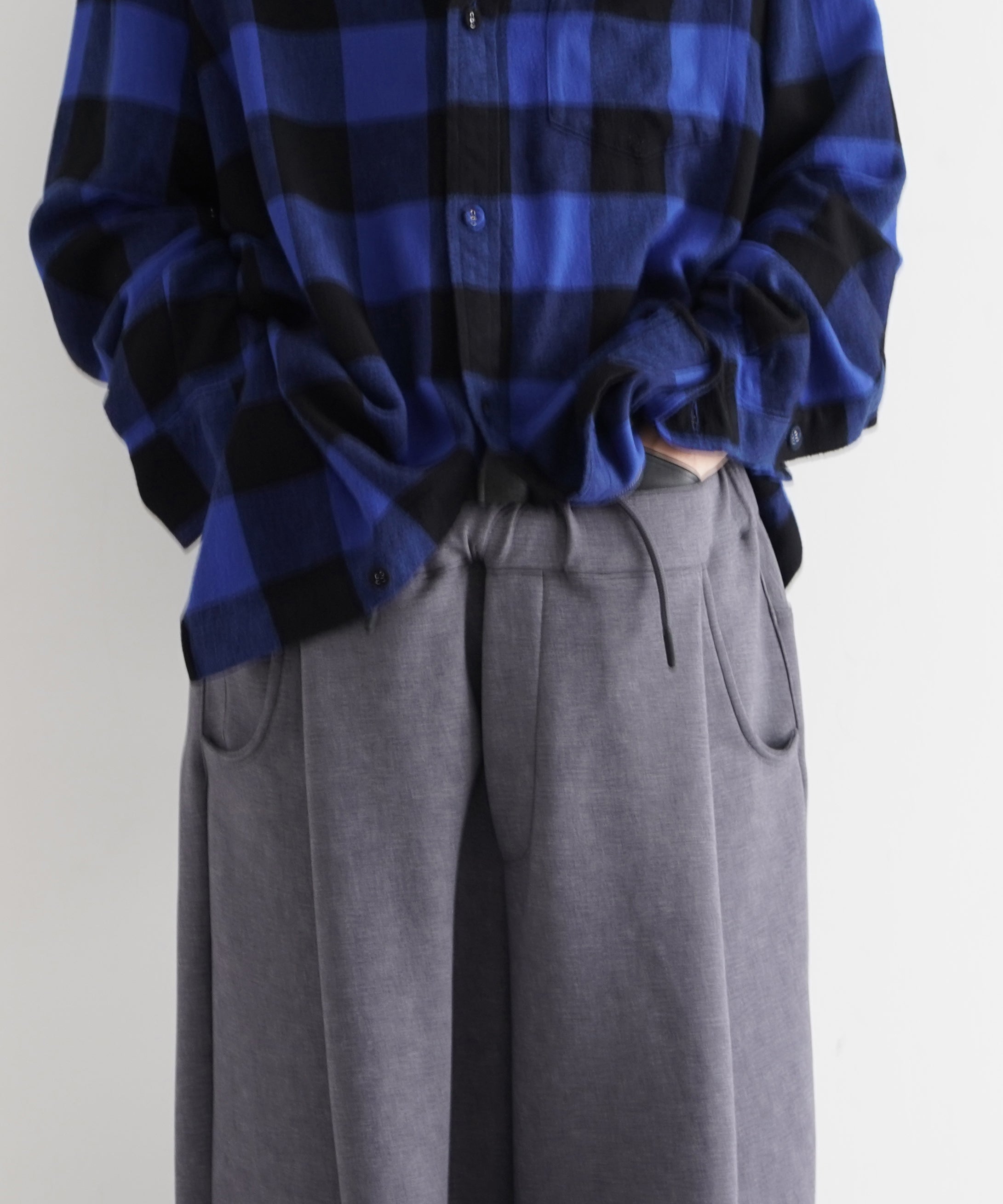 【EXCLUSIVE】NEONSIGN Wide tech slacks "TOP BLACK"