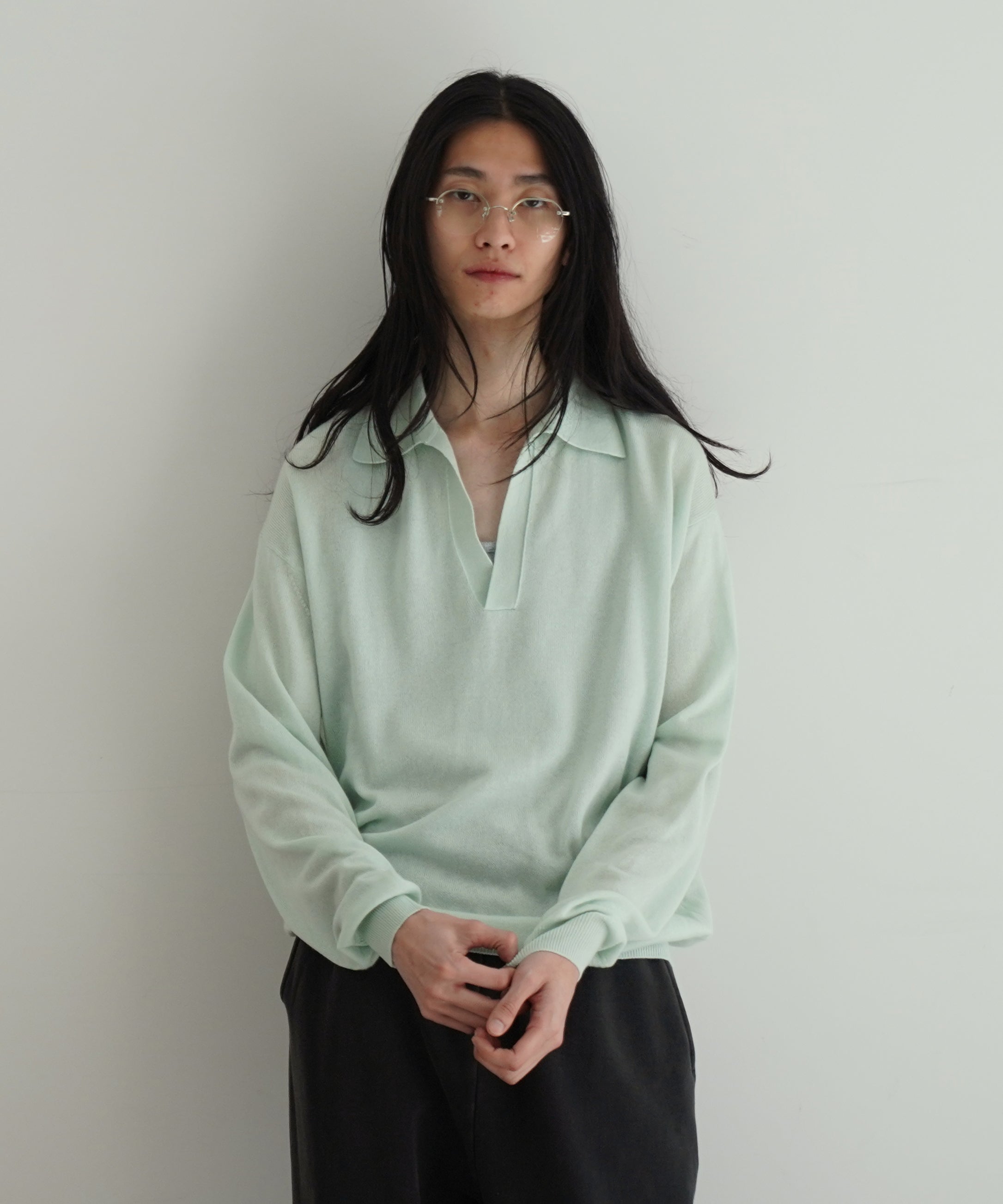 AURALEE SUPER FINE CASHMERE SILK KNIT SKIPPER "WHITE GREEN"