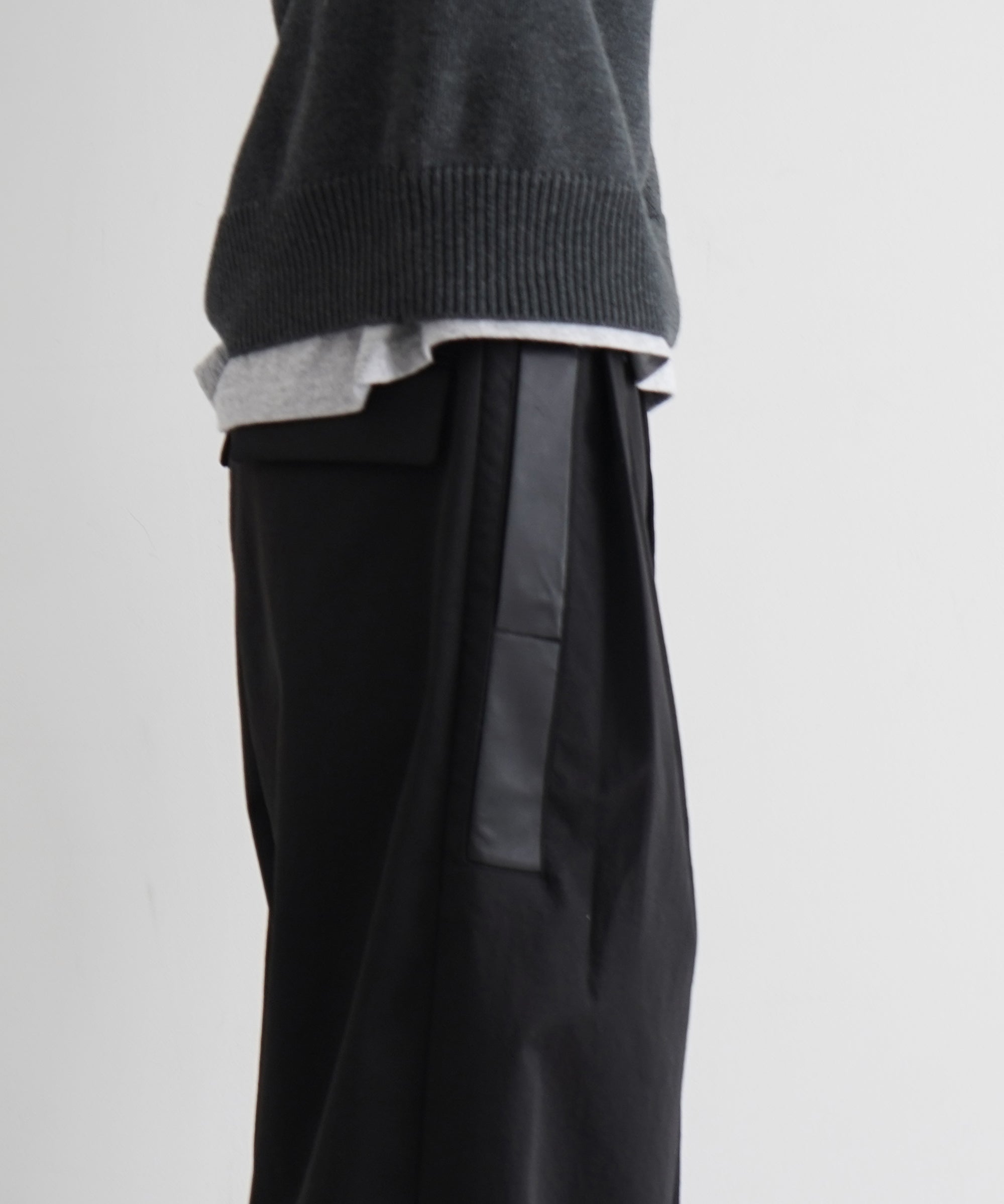 FAX COPY EXPRESS City night satin double-pleats pants "BLACK" M