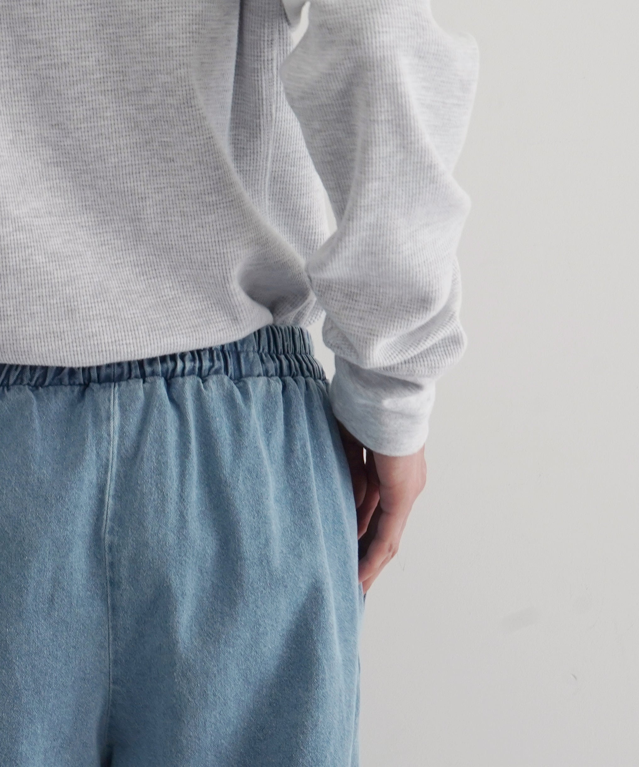 Baserange Cravat pants "LIGHT BLUE WASH"