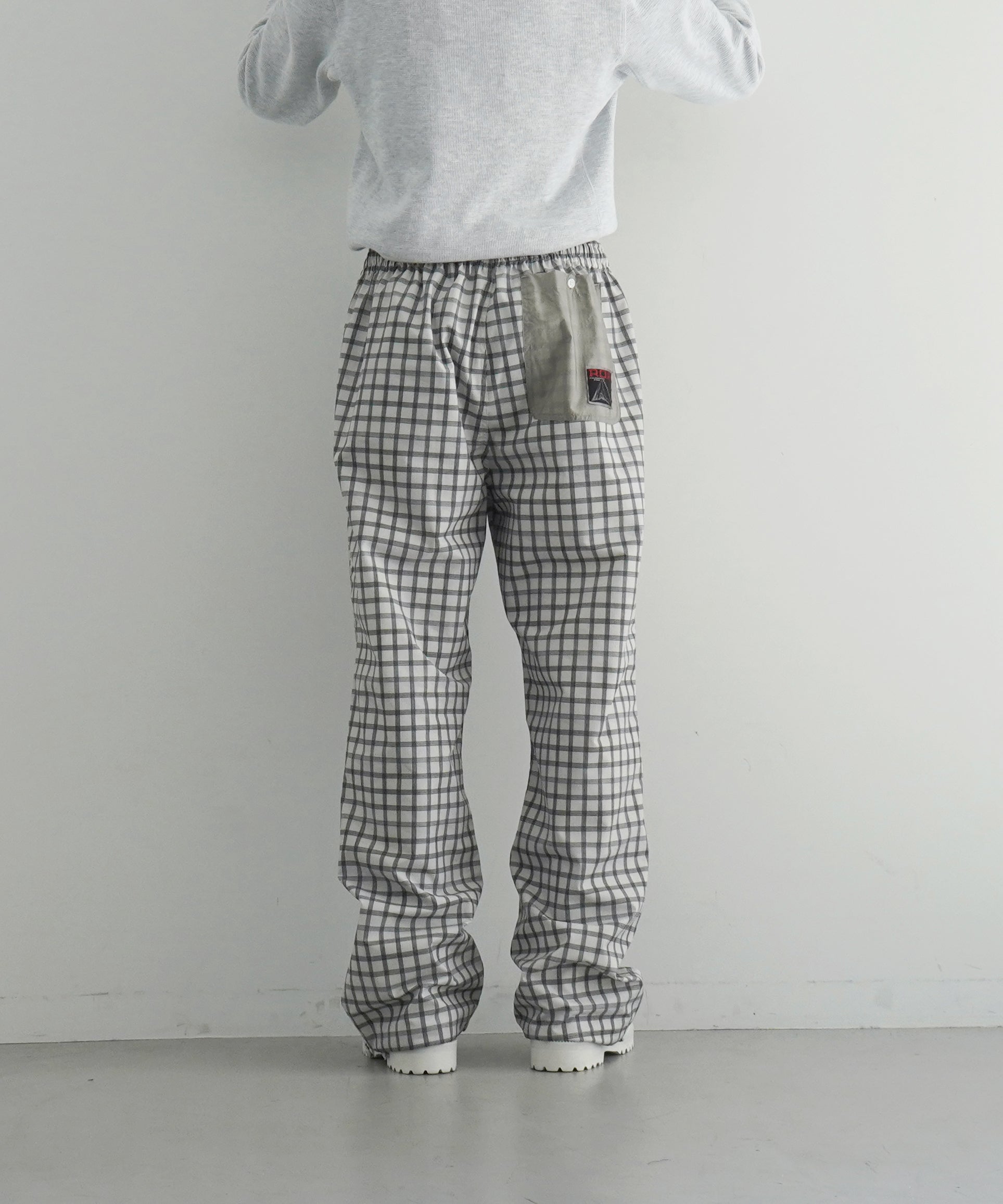 ROA Aair floweave printed check elasticated waistband pants "WHITE"