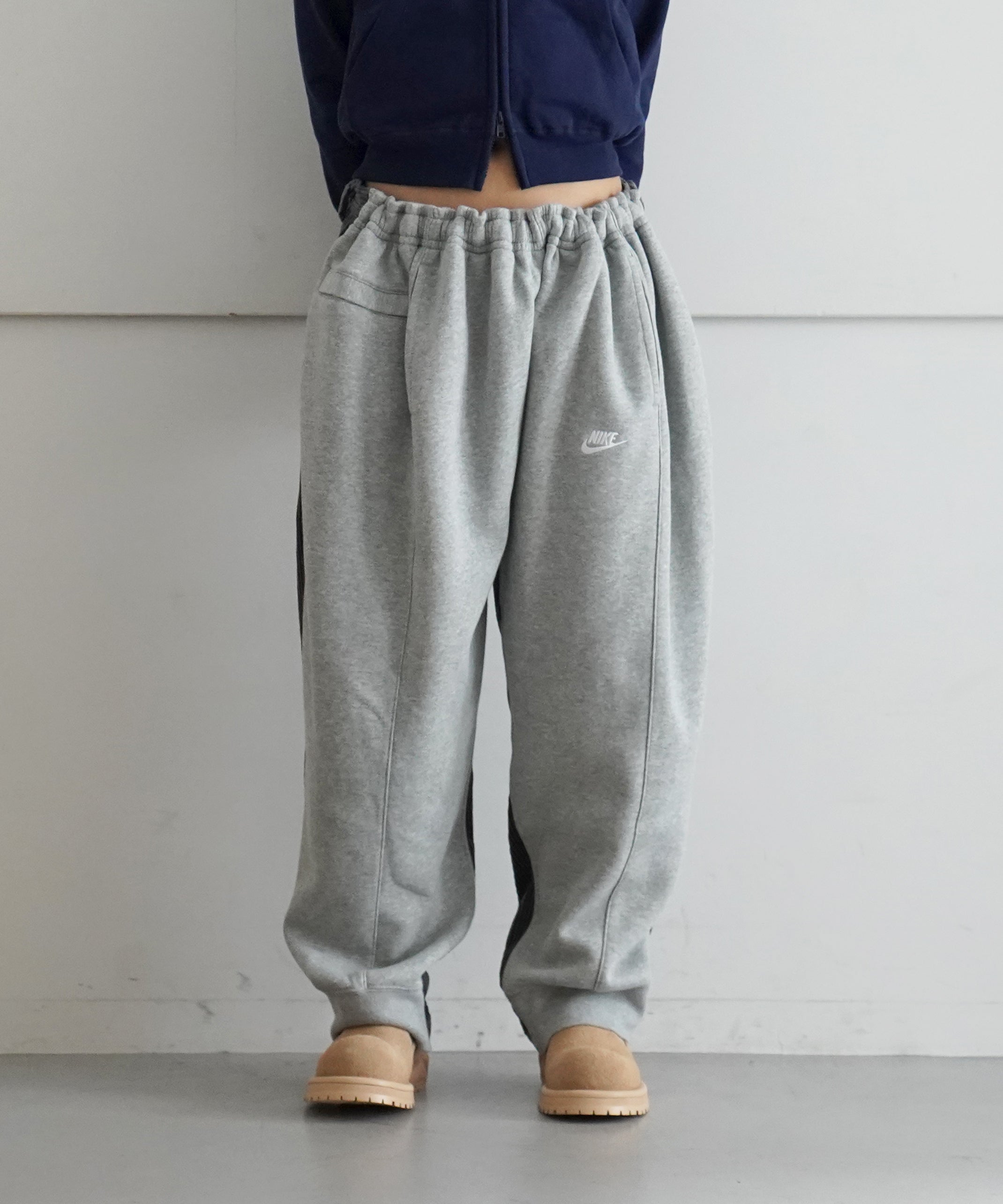 BLESS Over joggingcorduroy B  "GREY / GREY"