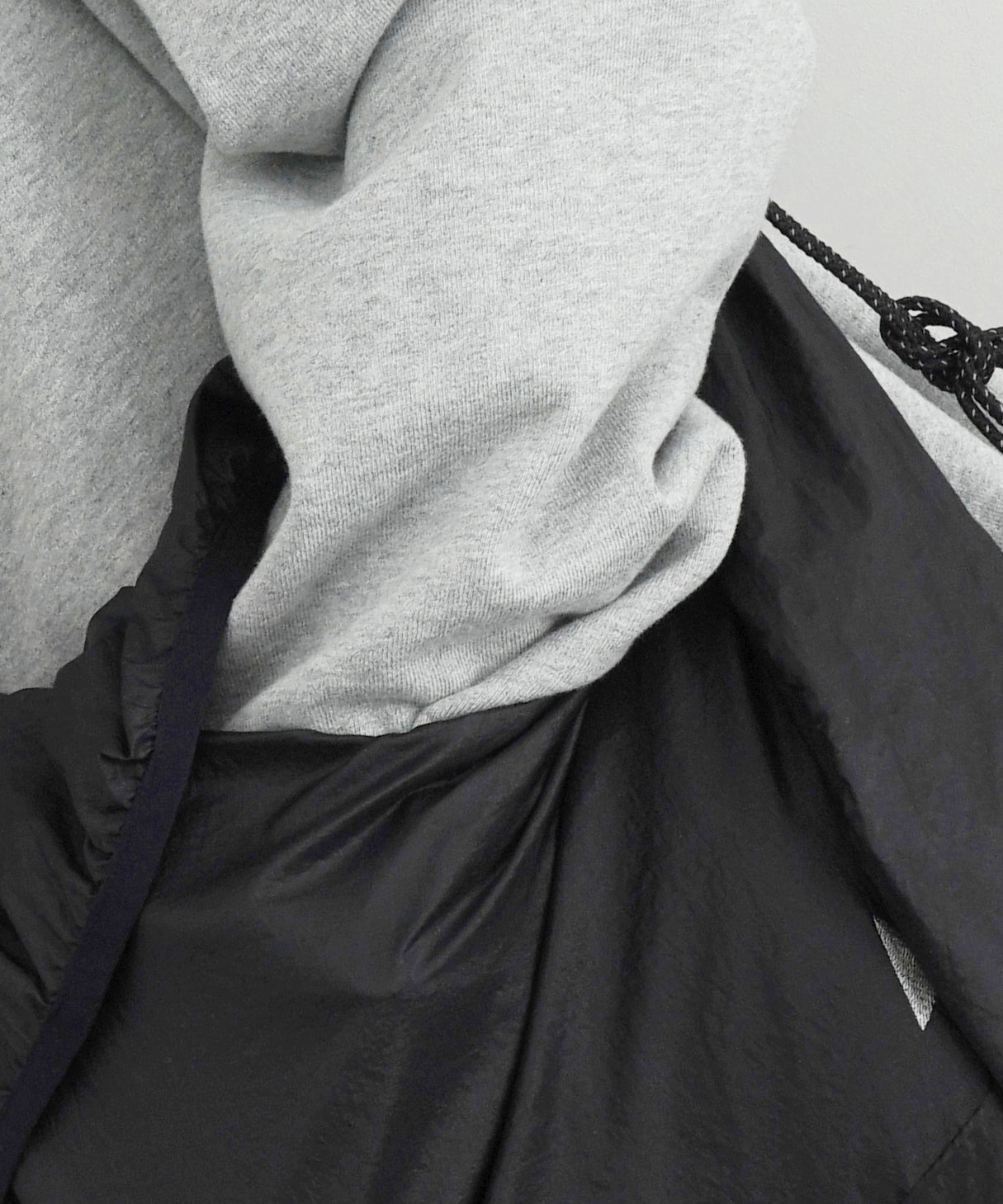 ROA Laki packable knot bag "BLACK"
