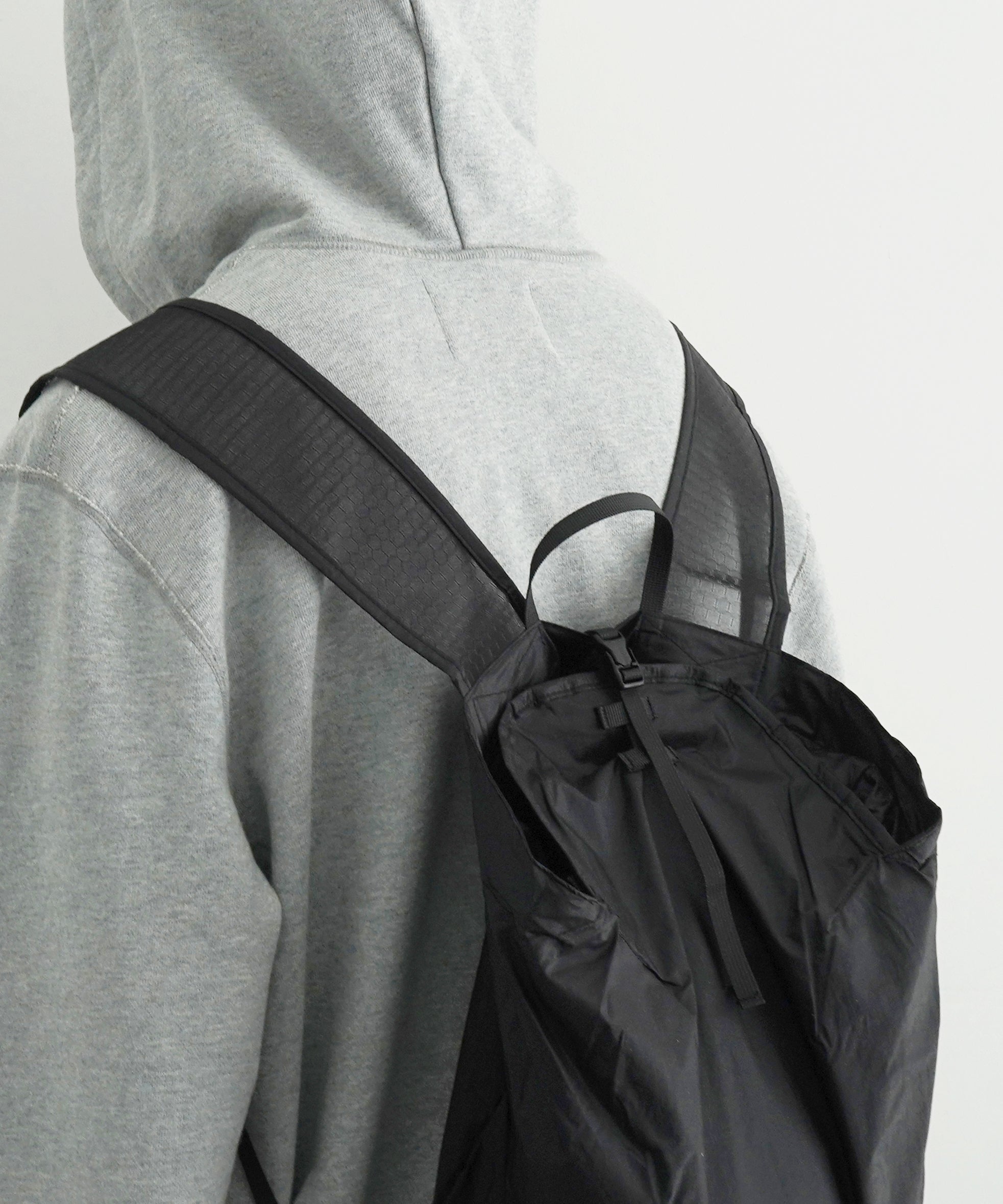 ROA Vaphi 15l ripstop packable backpack "BLACK"