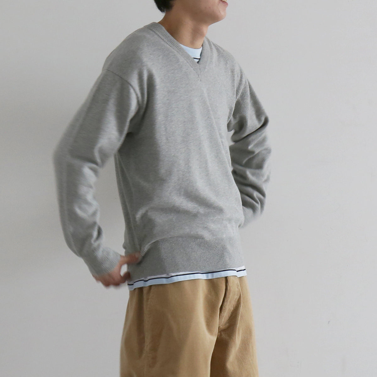 KAIKO【カイコー】v neck sweater 