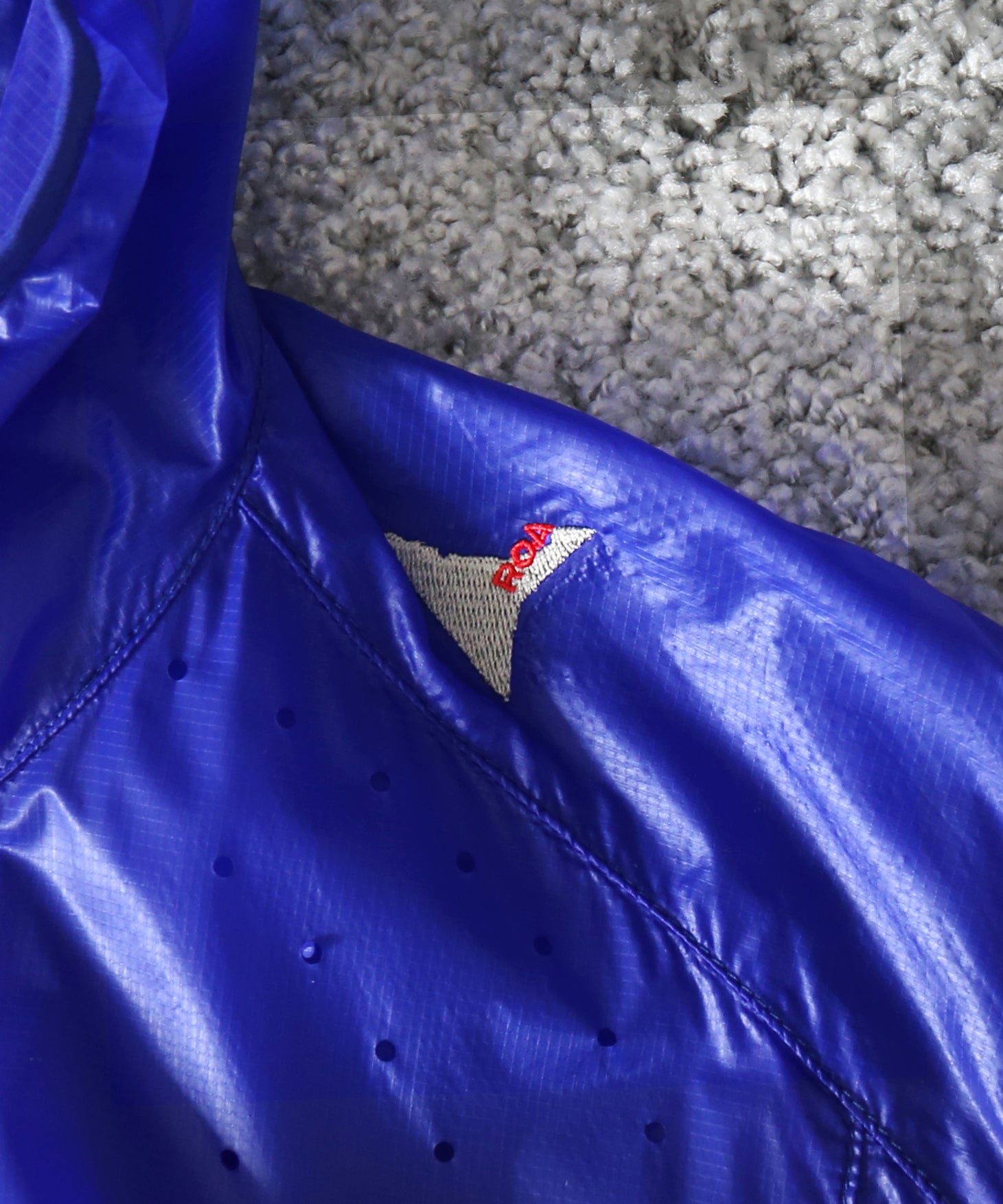 ROA Hue packable wind jacket "BLUE"