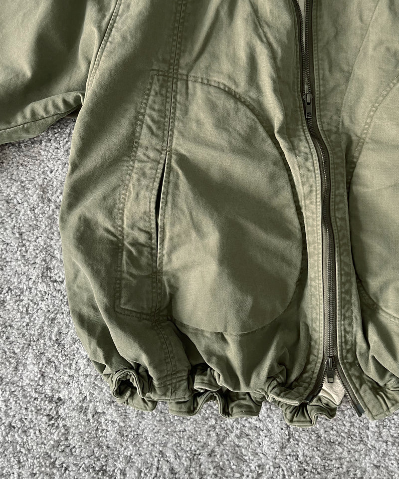 ISSUETHINGS 26b/122-c/c-01 "OLIVE GREEN"