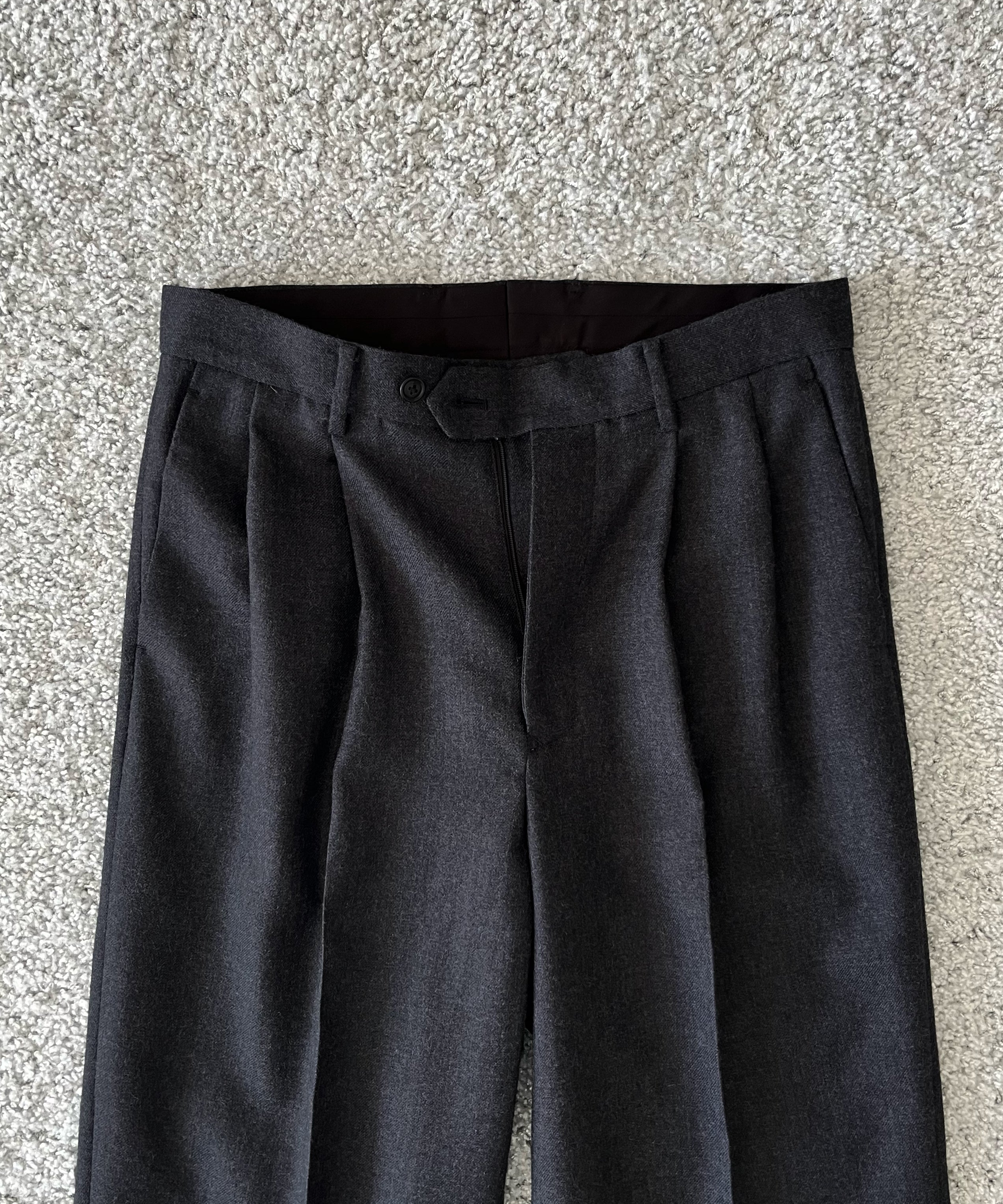 URU【ウル】Wool saxony - 2 tuck pants 