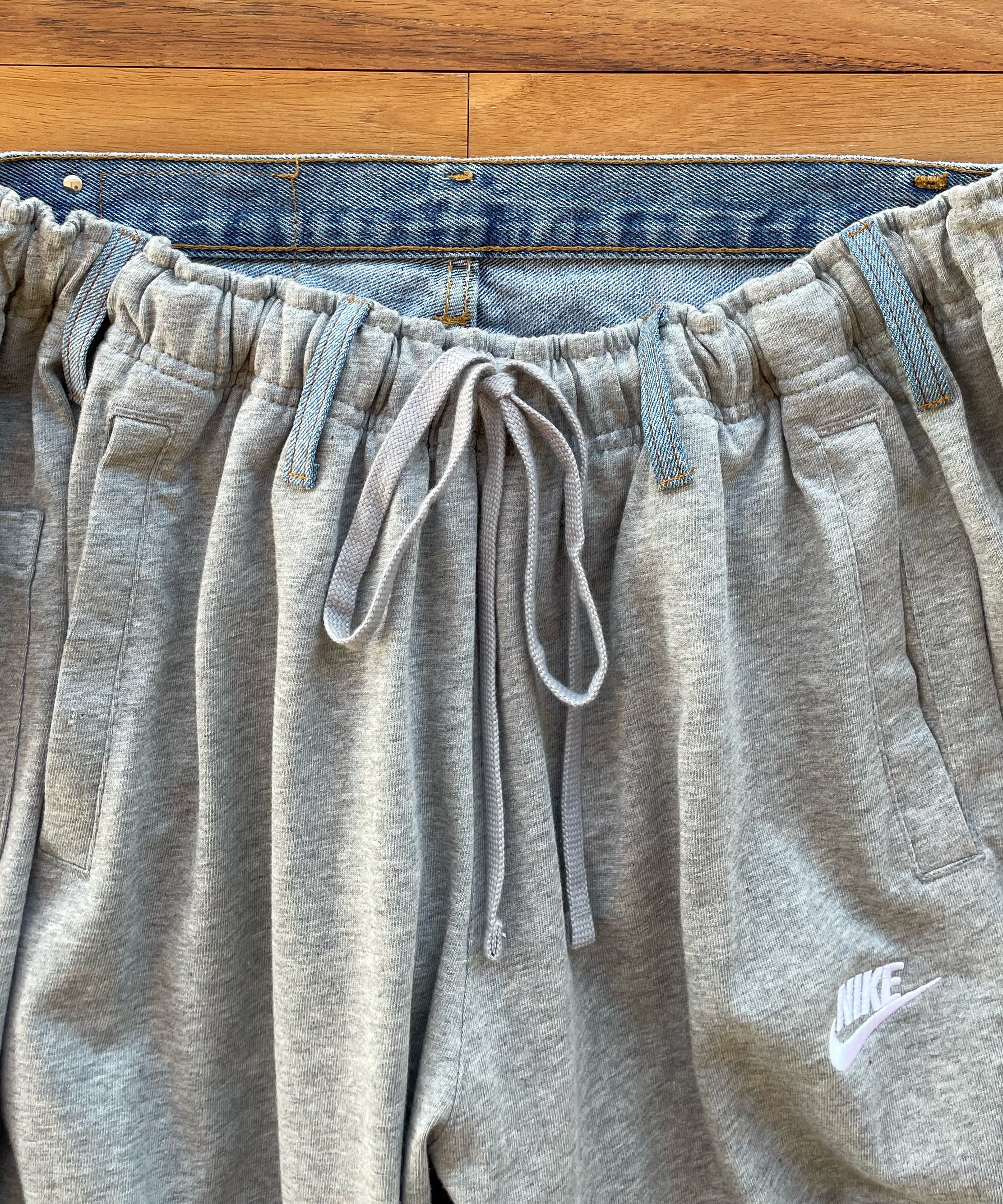 BLESS Over joggingshorts a "LIGHTGREY/DENIMBLUE"