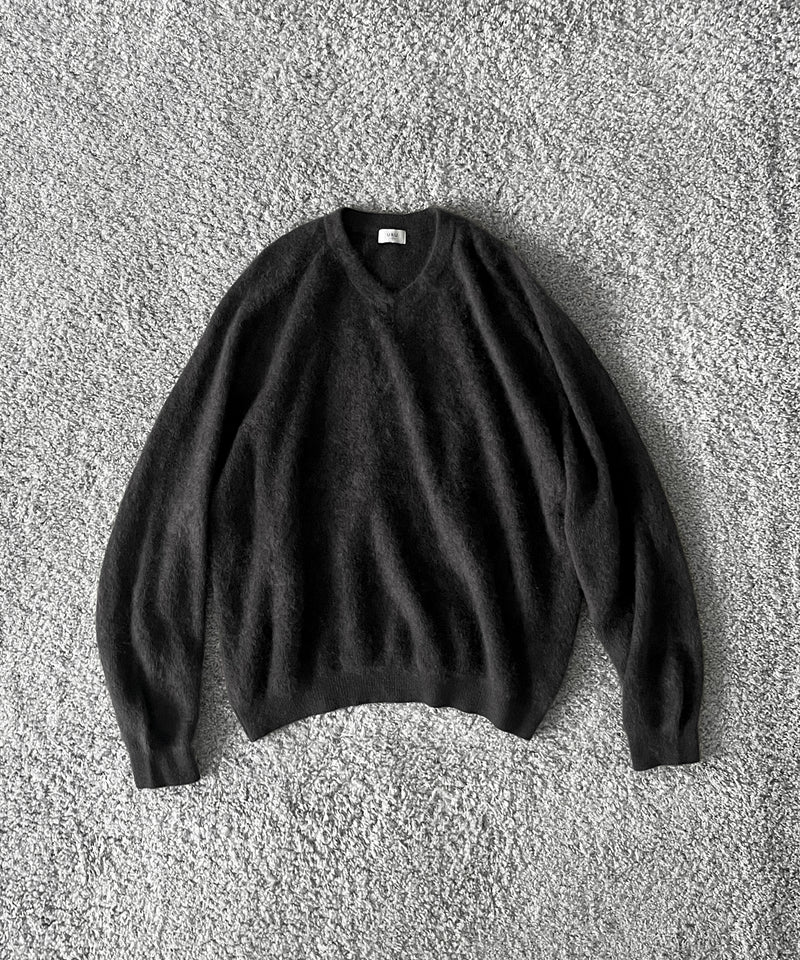 URU V neck knit "BLUE"