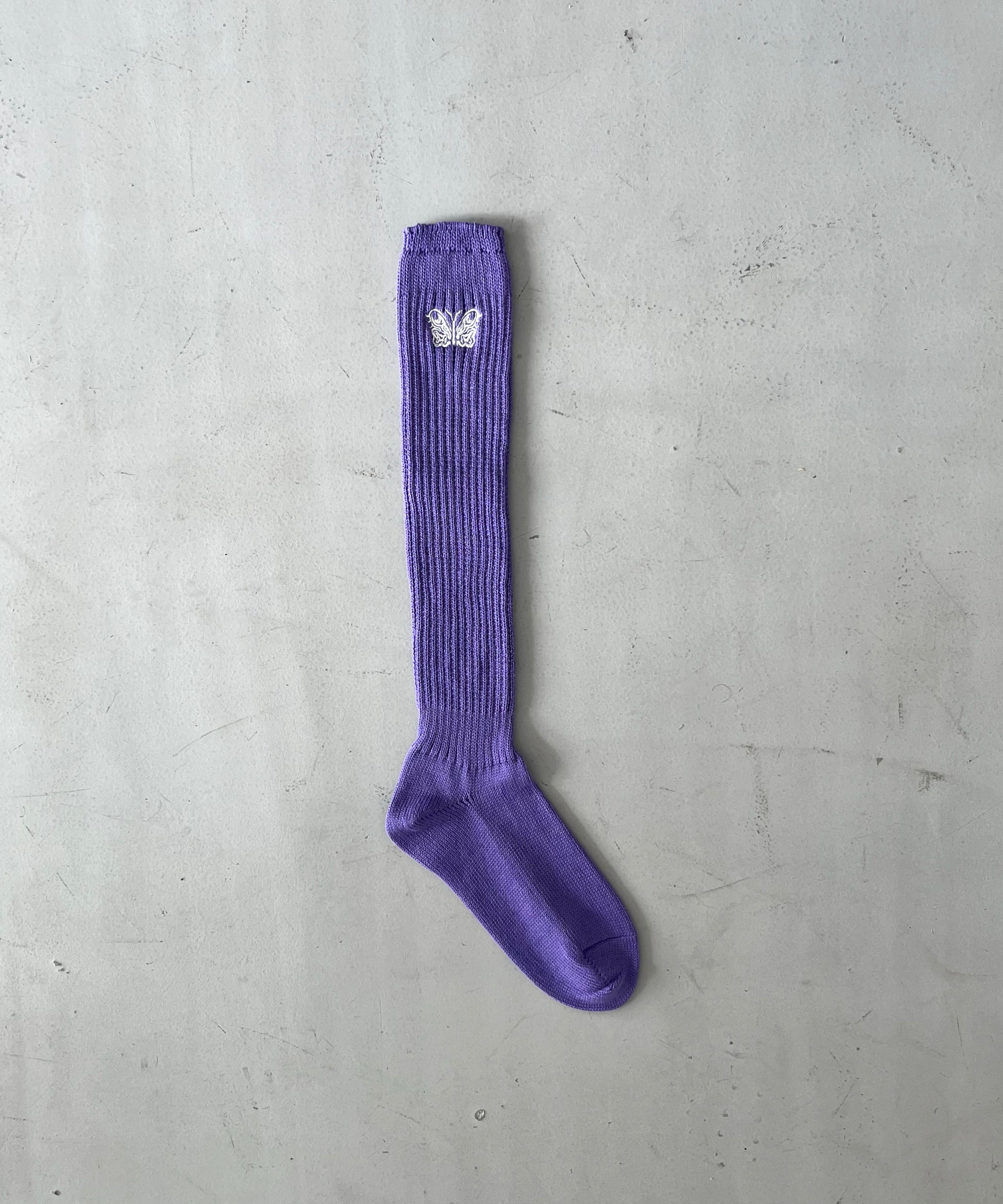 NEEDLES NEEDLES × Kae Tanaka Loose socks -kt papi l lon emb. "PURPLE"