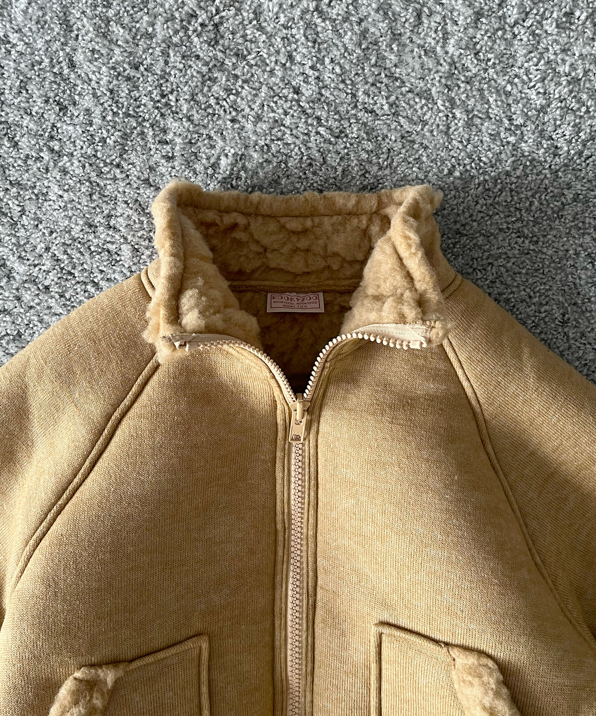 KOOKY ZOO Big pile blouson "BEIGE"