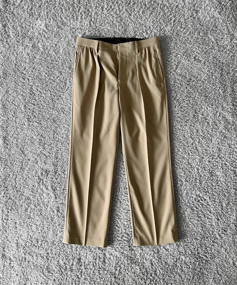 UNUSED Uw1203 straight slacks “BEIGE"