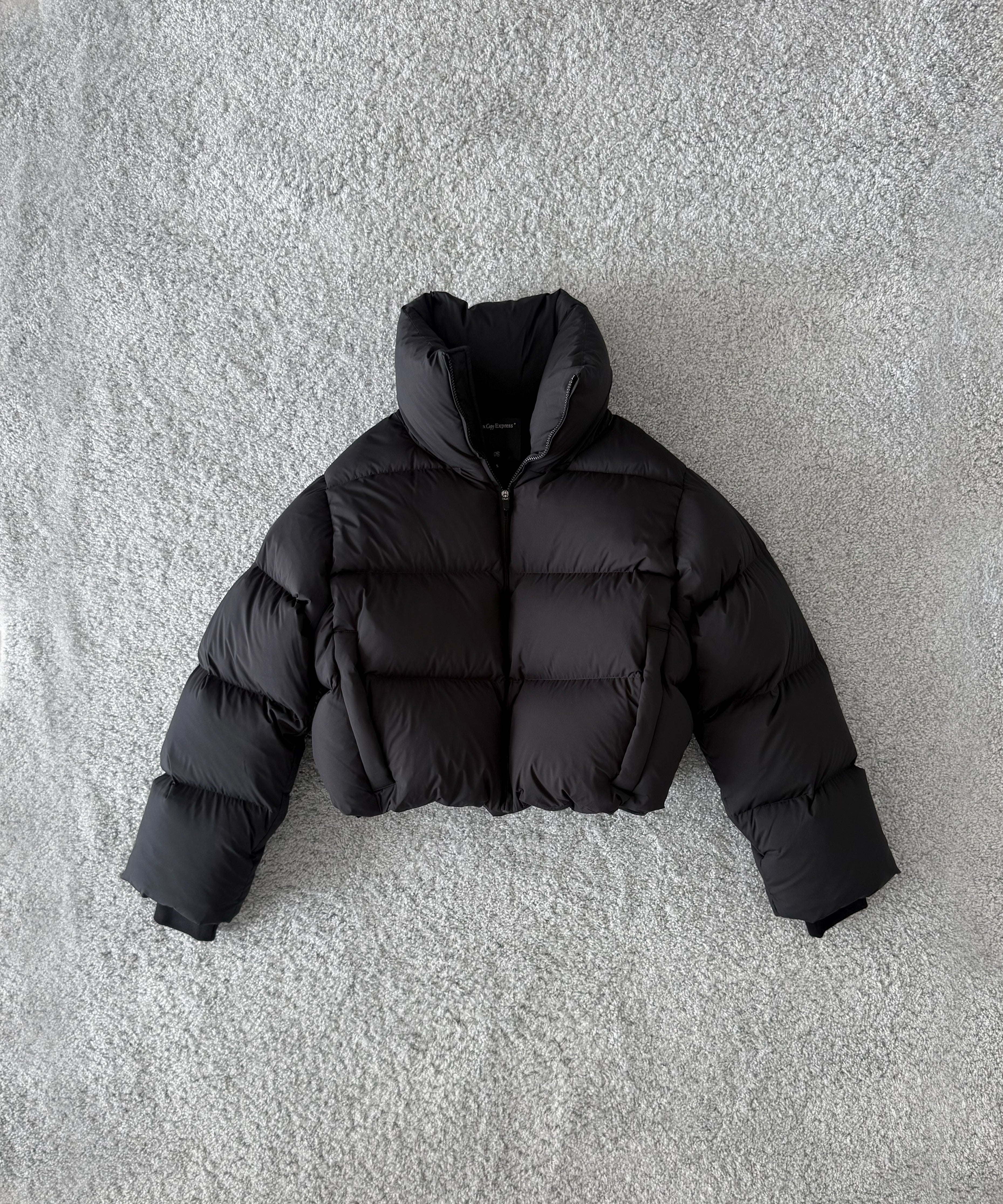 FAX COPY EXPRESS Cropped Roll-neck Puffer "BLACK"
