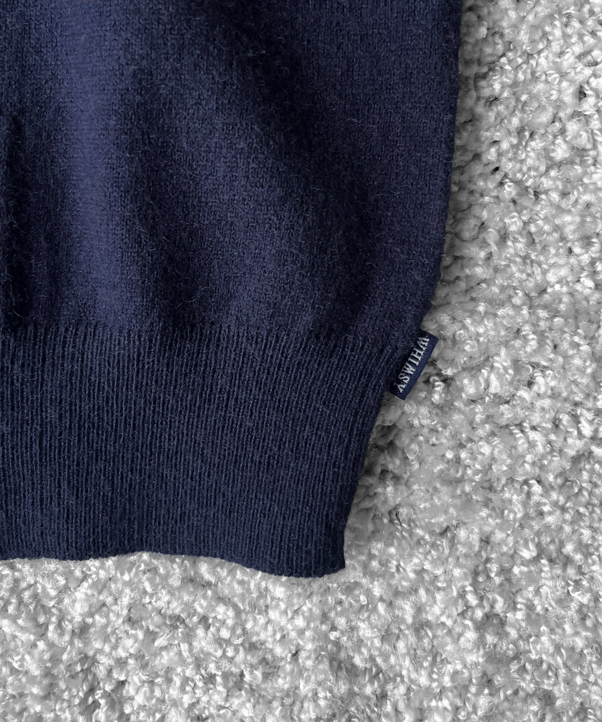 Whimsy 26Autumn marine sweater “NAVY"