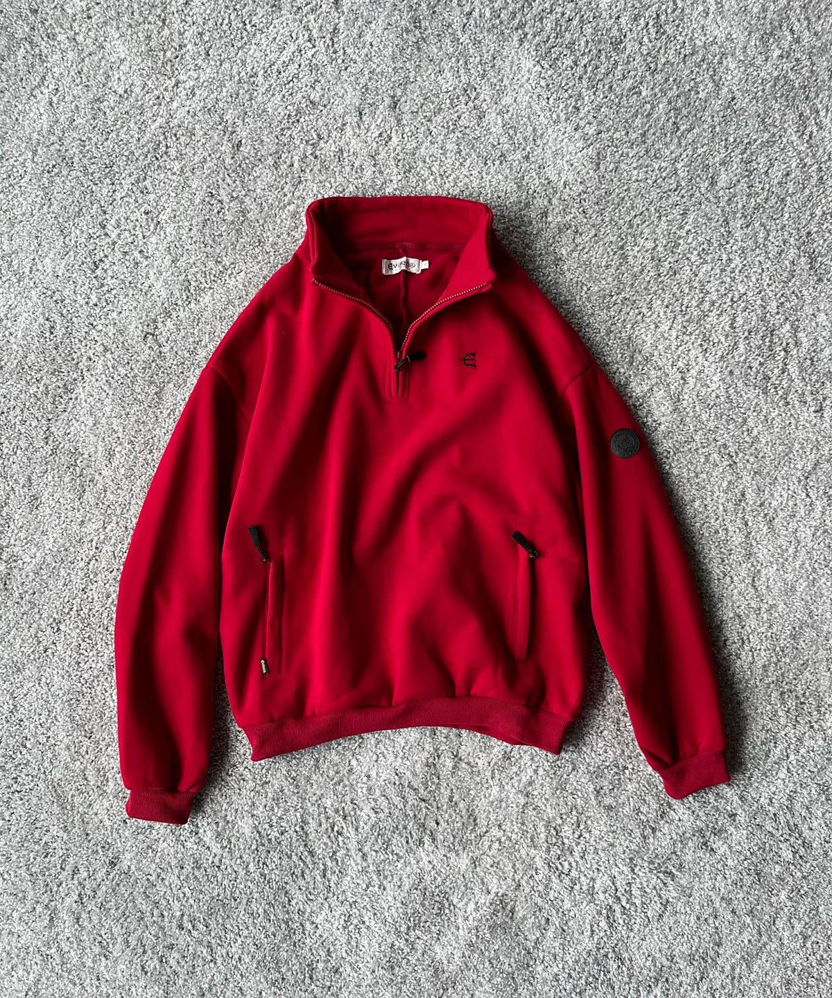 Evisen Skateboardsゑ Logo half zip sweat "RED"