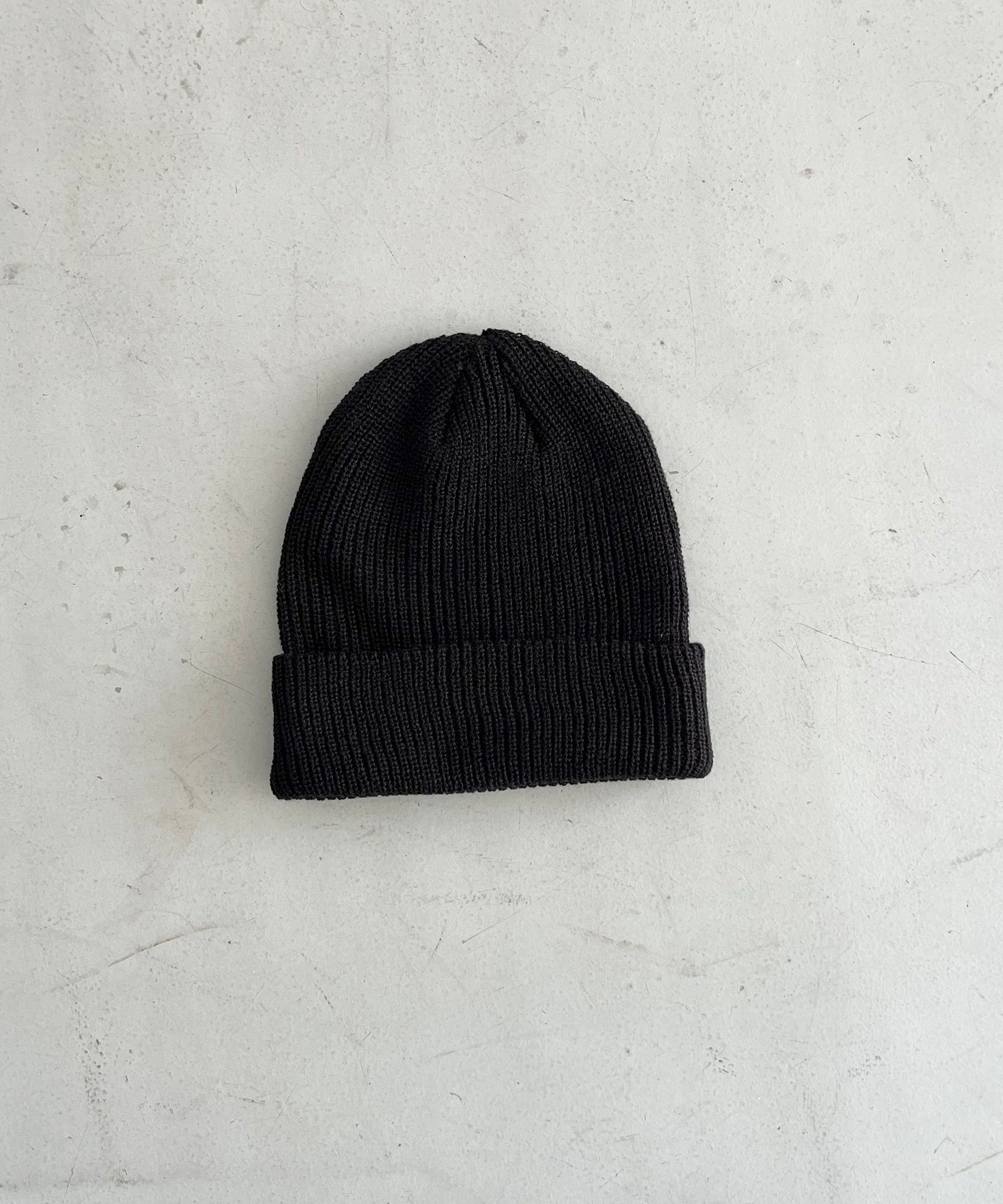 UNUSED Uh0472 beanie "BLACK"