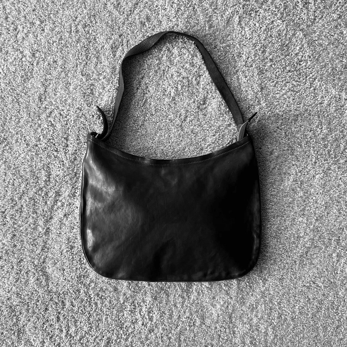 Guidi【グイディ】Cross-body bag “BLACK”｜O WEB STORE