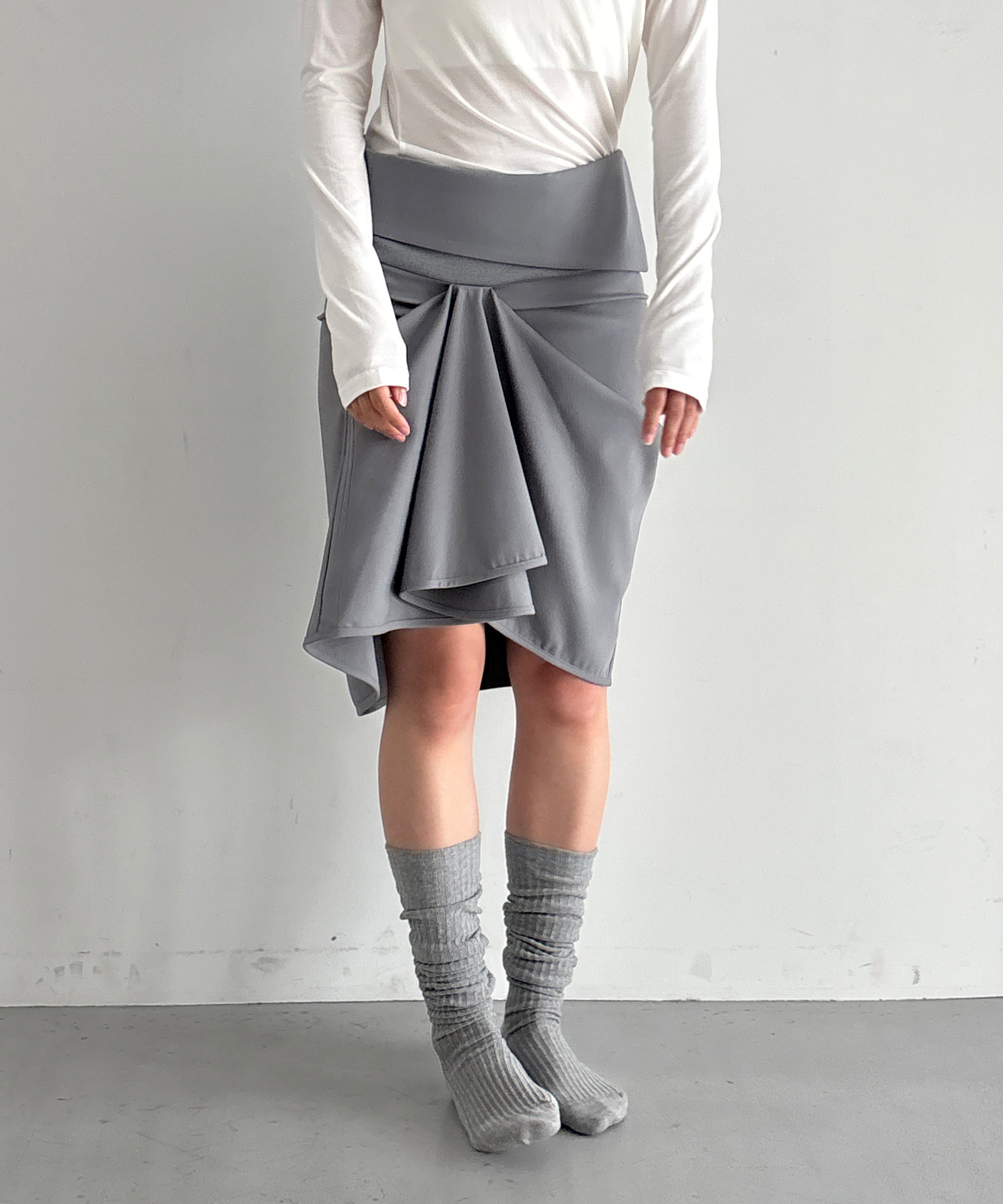 ULIKASANCTUS Brace unbalance skirt "SOFT MINT"