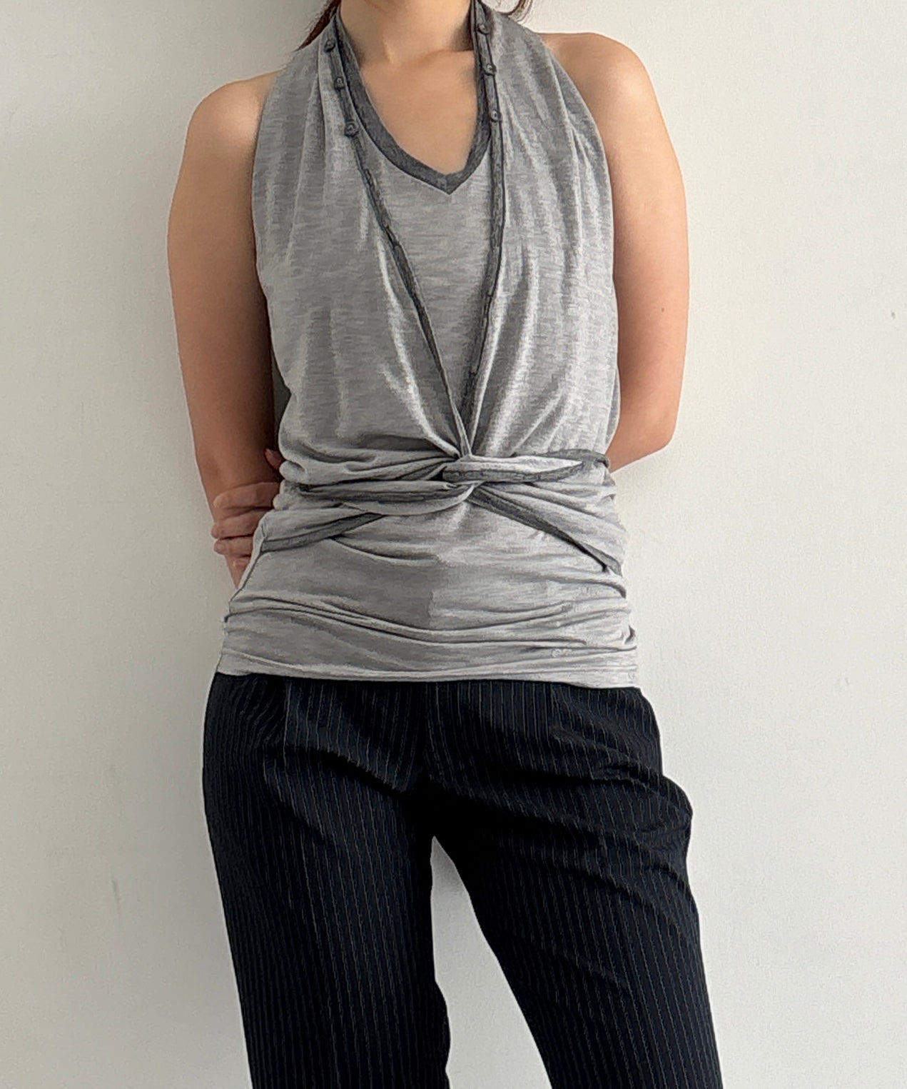ULIKASANCTUS Halter warp sleeveless "GREY"