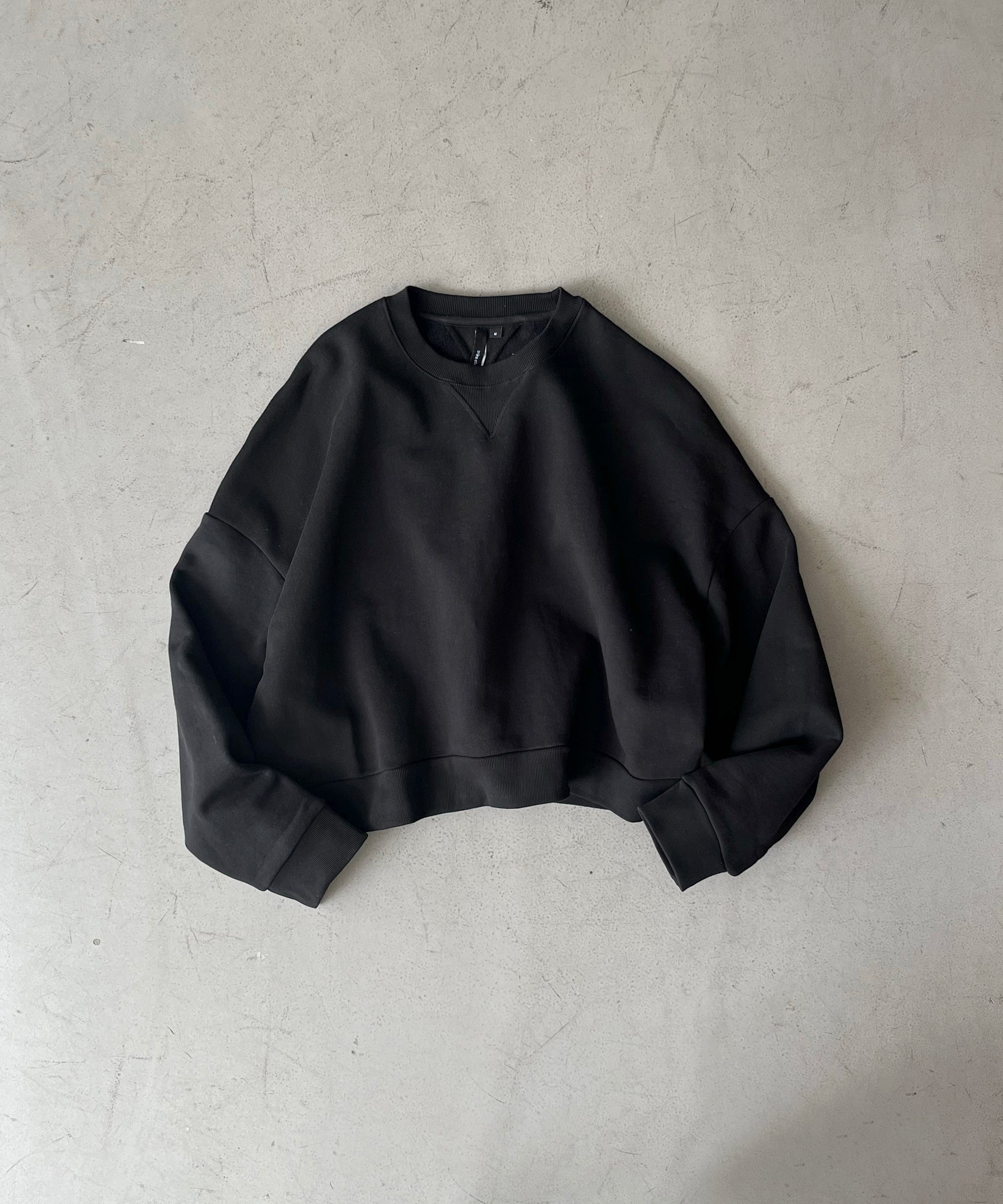 ENTIRE STUDIOS Box crew "WASHED BLACK"